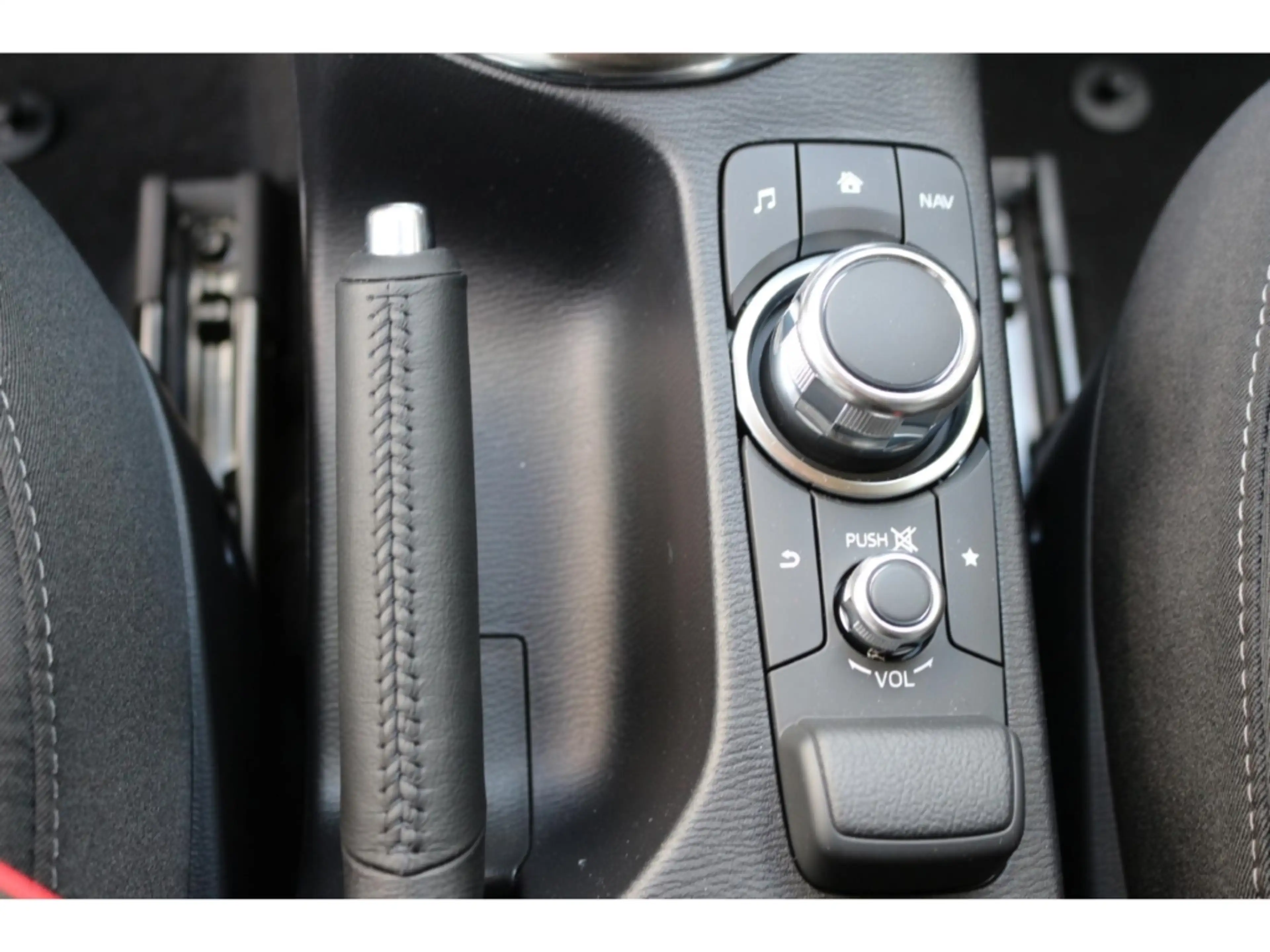 Mazda 2 SKY-G SPORTS-LINE LIC-P TEC-P NAV+GJ-RÄDER !! — photo 14