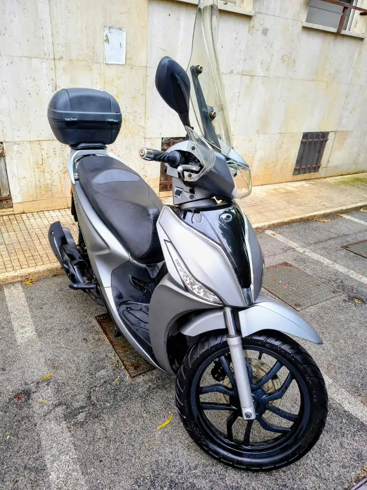 Kymco People 125