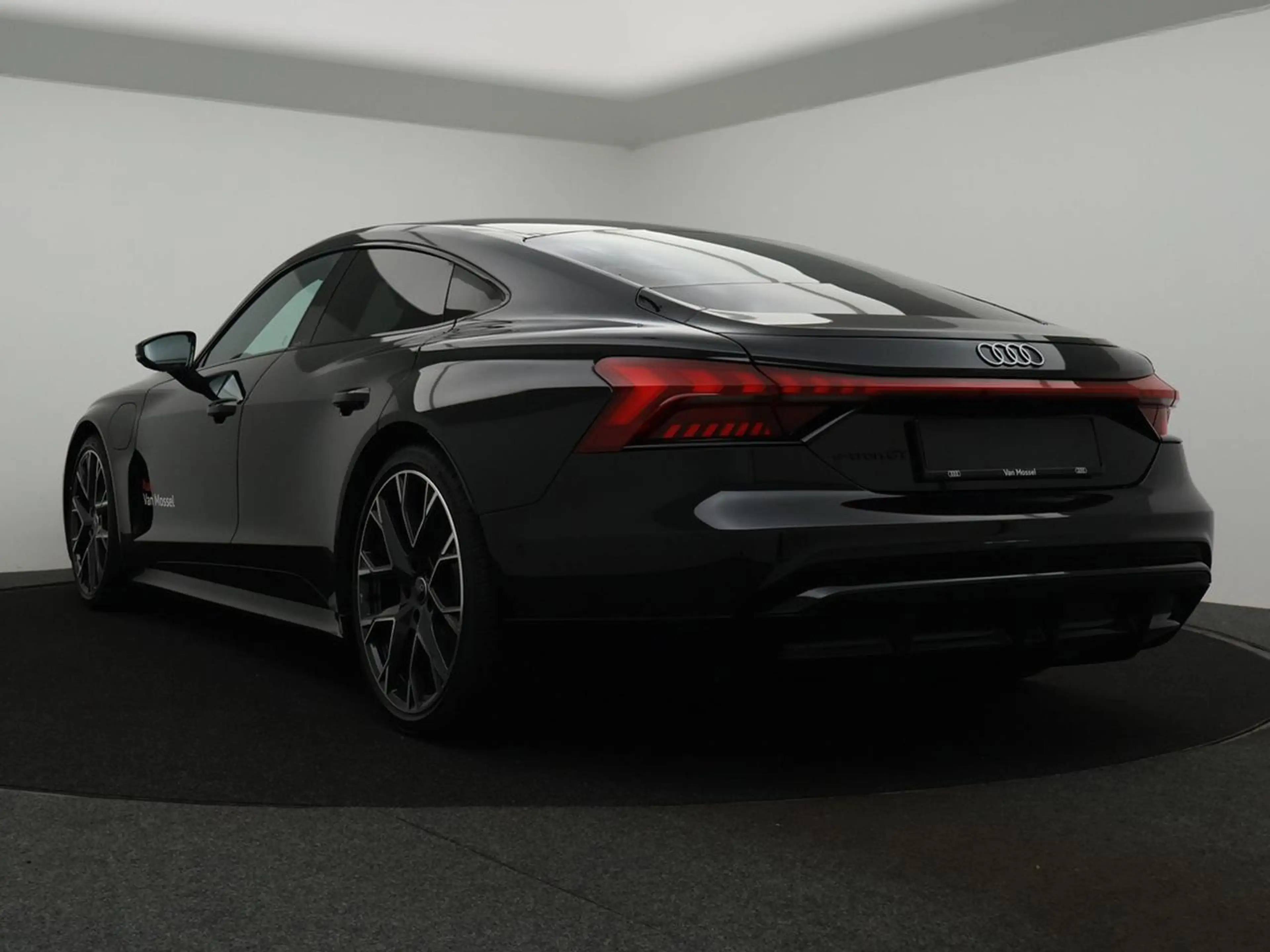 Audi e-tron GT 105 kWh Quattro Corporate *DEMO* — photo 7