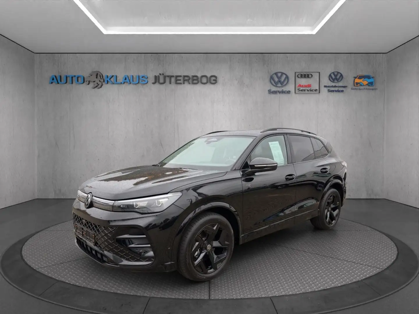 Volkswagen Tiguan 1.5 eTSI R-Line+Black Style+Navi+AZV +ACC Schwarz - 1