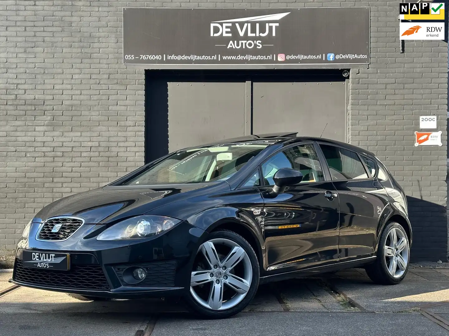 SEAT Leon 1.8 TFSI FR DSG | Schuifdak | Leer | Xenon Led | S Noir - 1