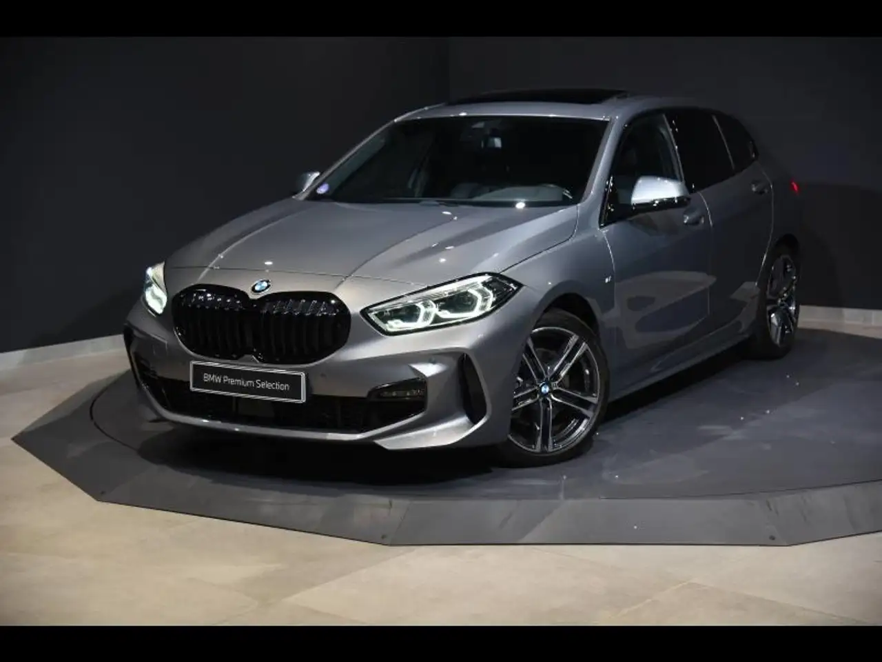 BMW 118