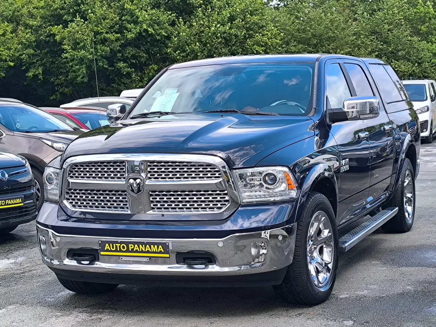 Dodge RAM RAM 5.7 LPG LARAMIE PNEUMATIQUE TVAC CREWCAB/FULL Zwart - 1