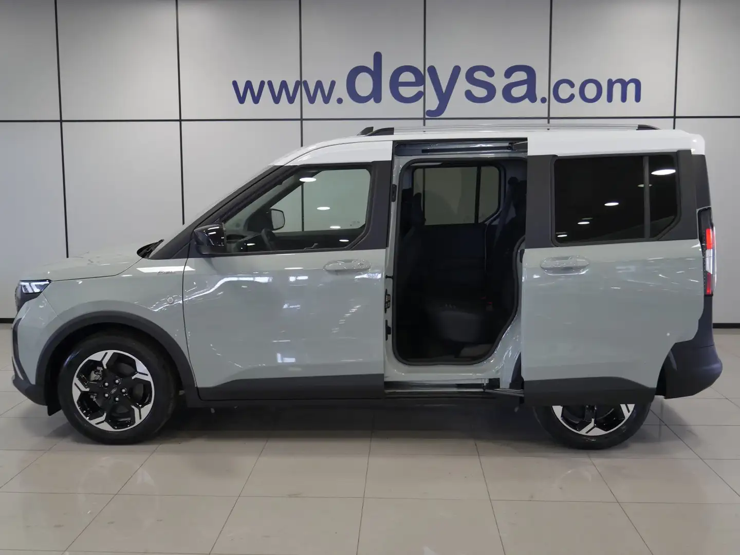 Ford Tourneo Courier BEV 43,6kWh 100kW (136CV) Active Auto Gris - 2