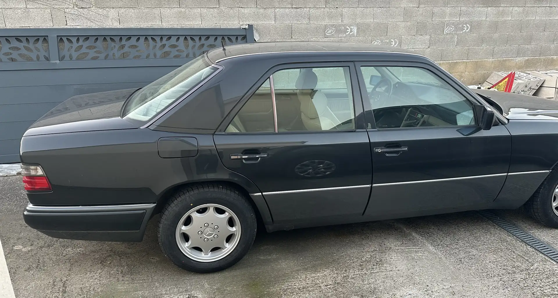 Mercedes-Benz E 280 E280 w124 - 2