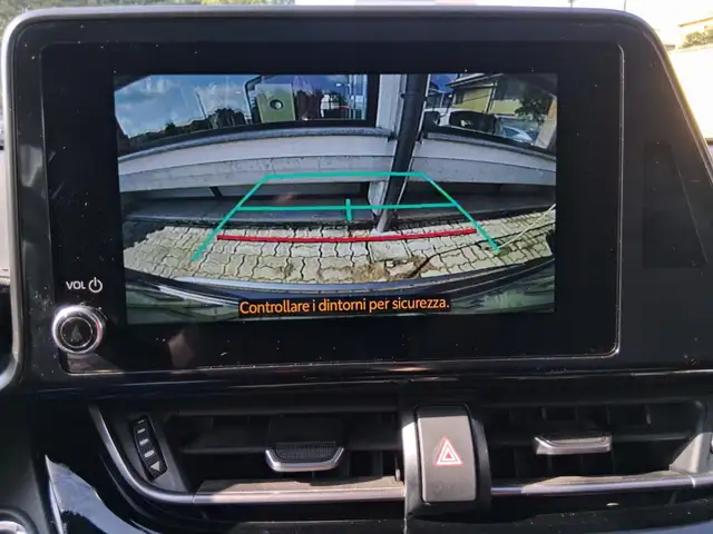 Toyota C-HR+ view 16
