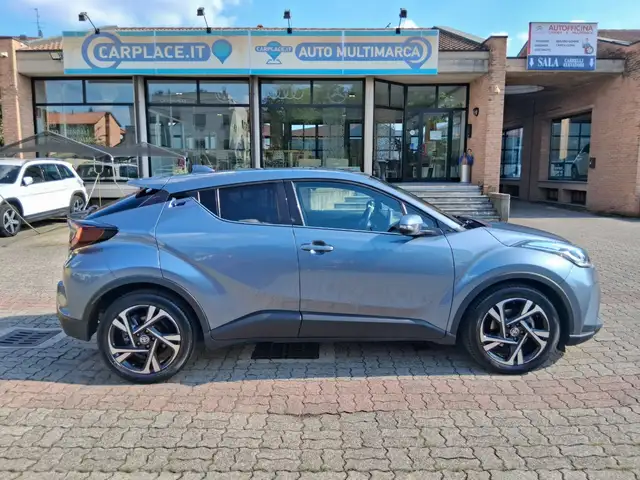 Toyota C-HR+ view 6