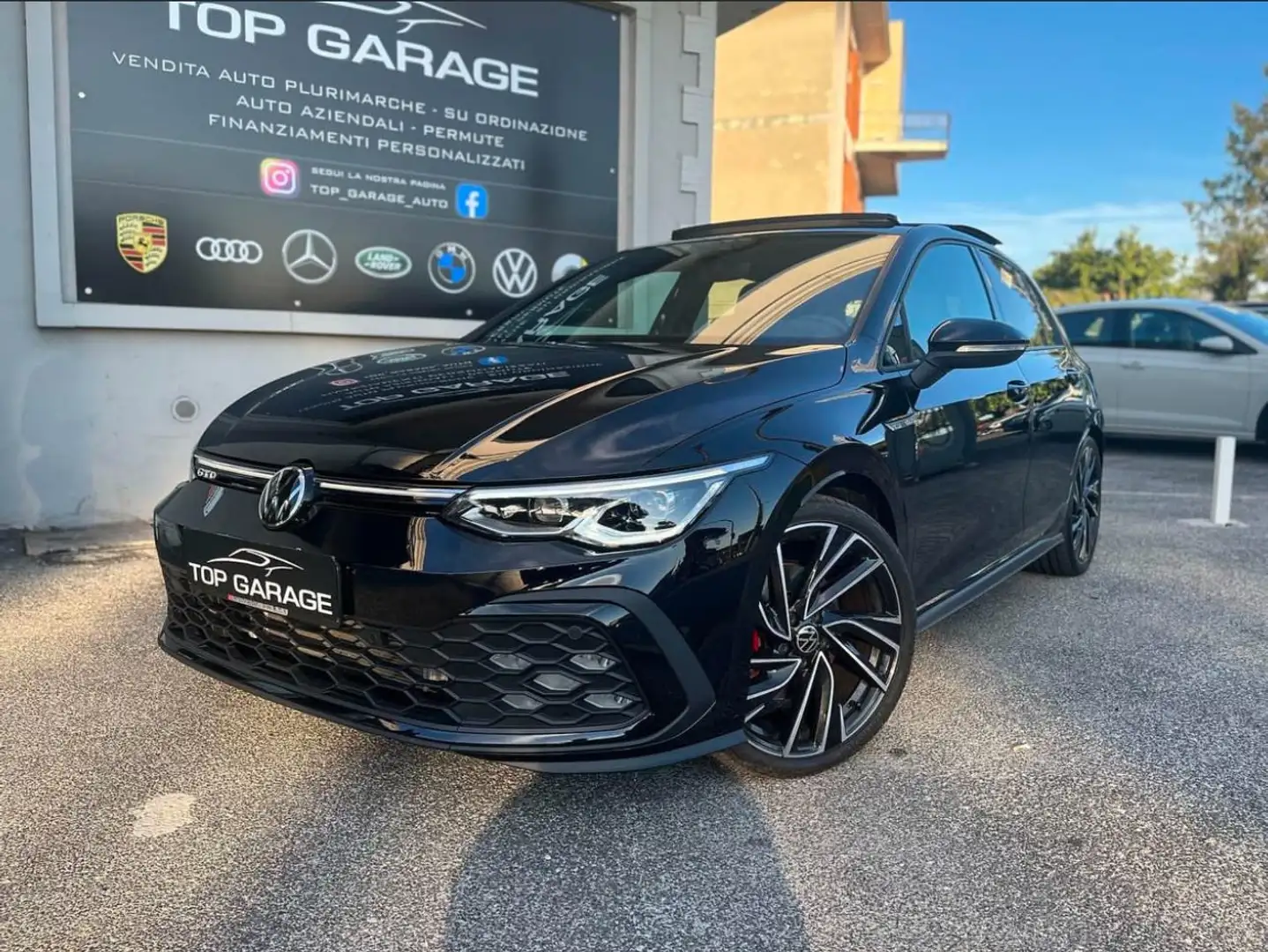 Volkswagen Golf 2.0 tdi GTD 200cv dsg *Da ordinare Nero - 1