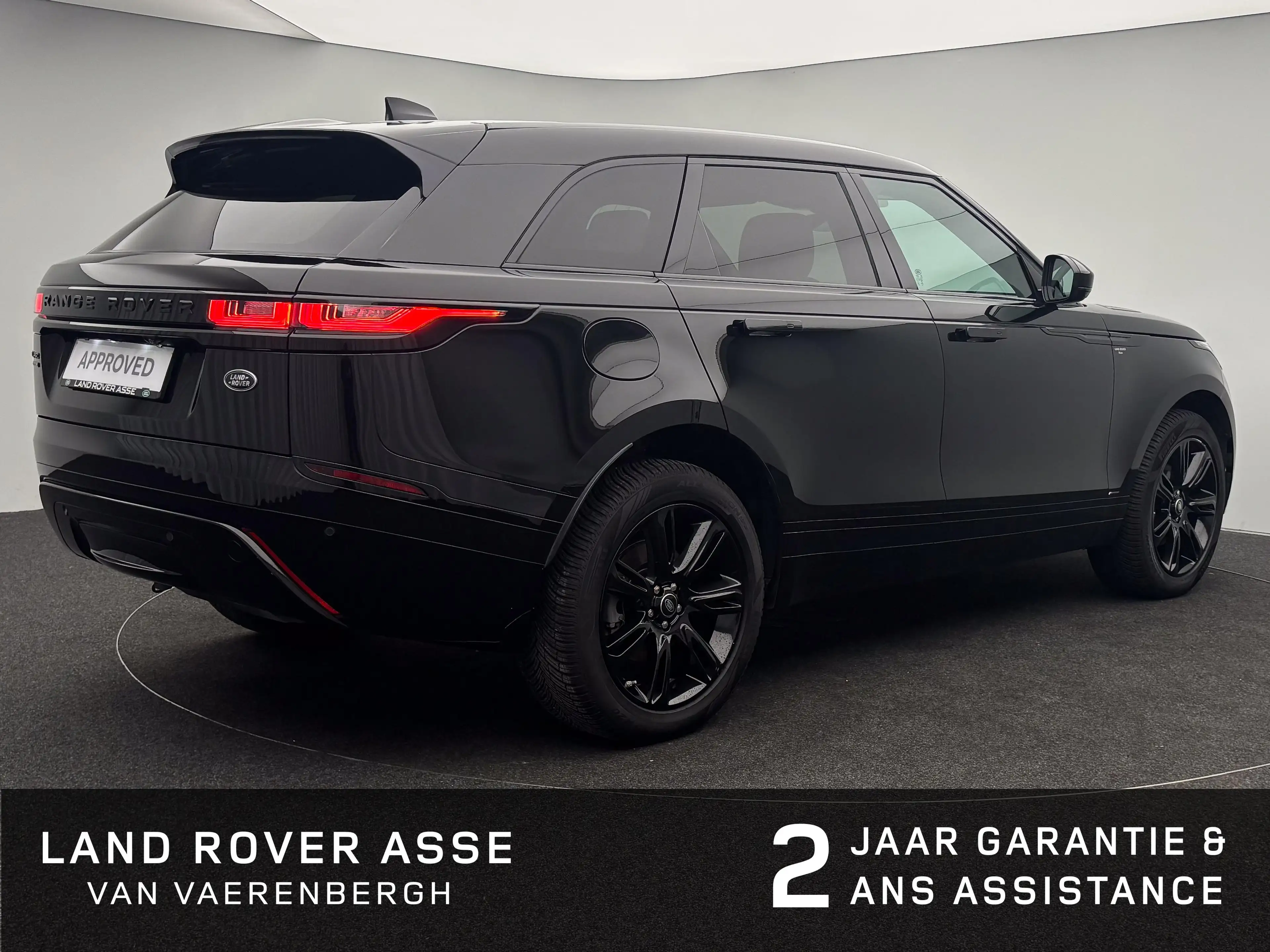 Land Rover Range Rover Velar R-Dynamic S — photo 2