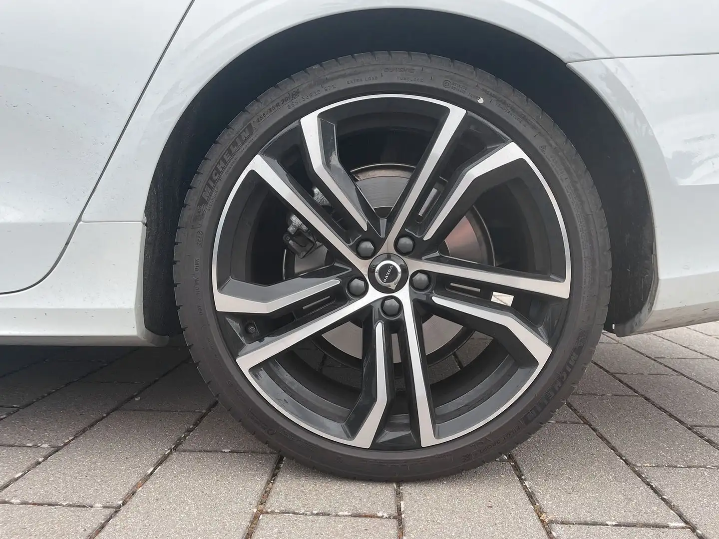 Volvo V90 B4 Mild-Hybrid Plus Dark ACC BLIS SD Weiß - 2