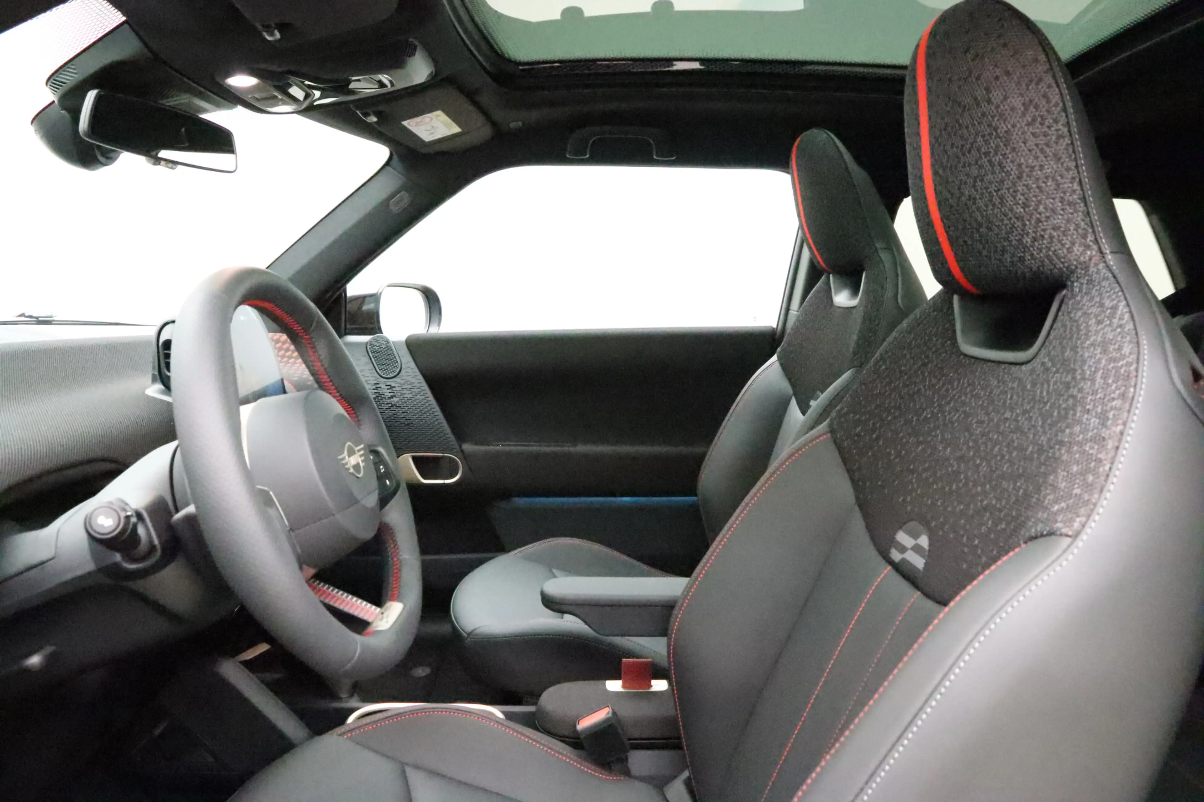 MINI Cooper E John Cooper Works Pakket M PRIVATE LEASE EUR 513,- — photo 5