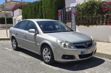 1.9 CDTI DPF Automatik Business Sport
