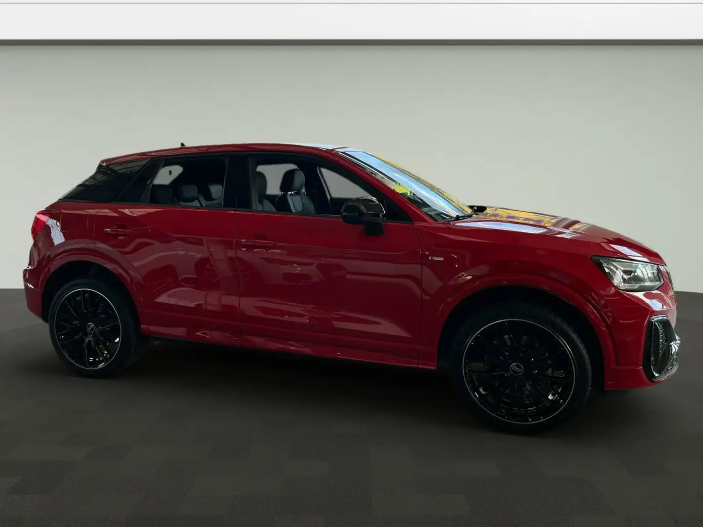 Audi Q2 S line 35 TFSI 110(150) kW(PS) S tronic*Matri Rouge - 2