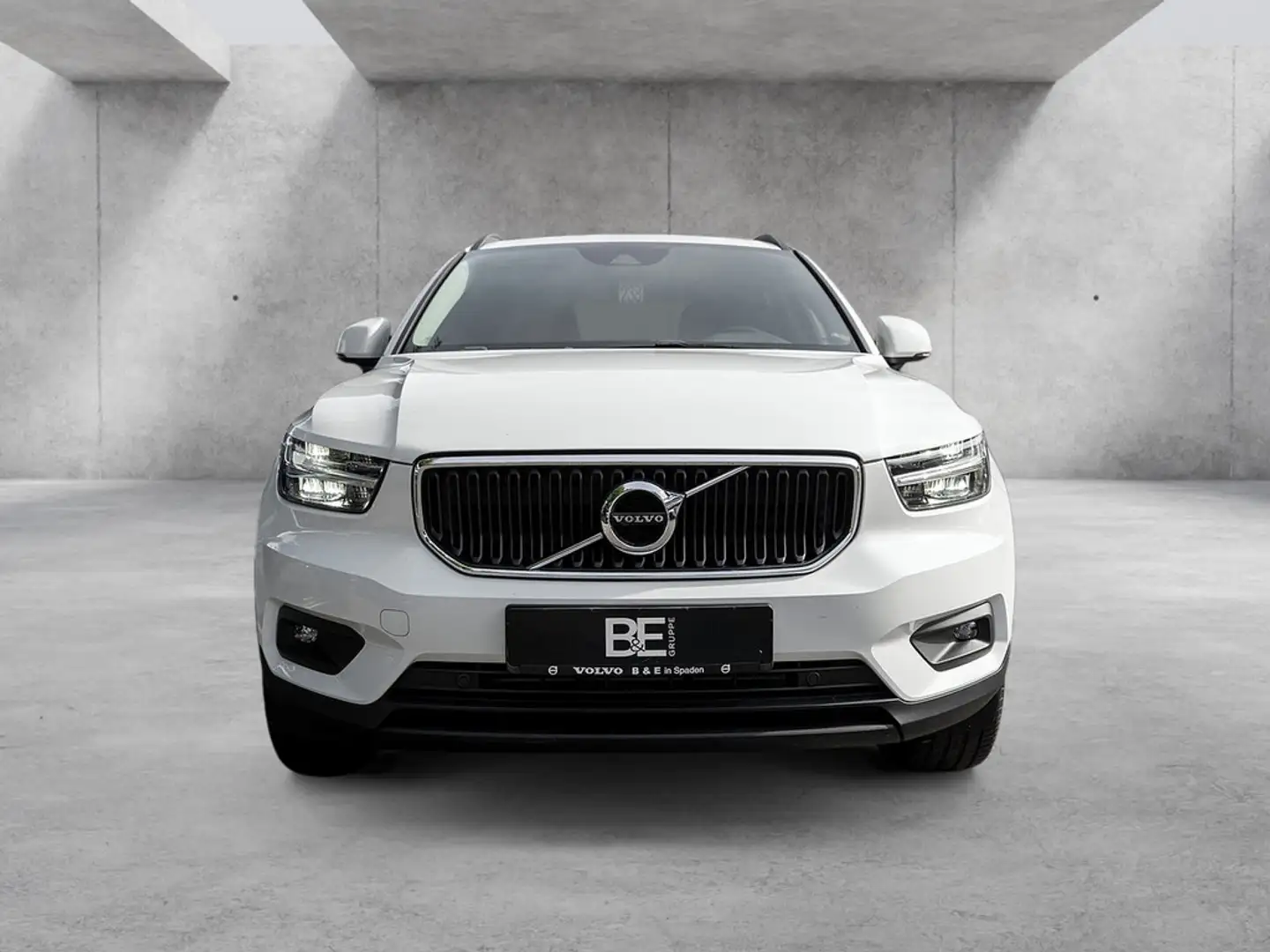 Volvo XC40 T3 SHZ KAMERA NAVI LED SCHEINWERFER Wit - 2