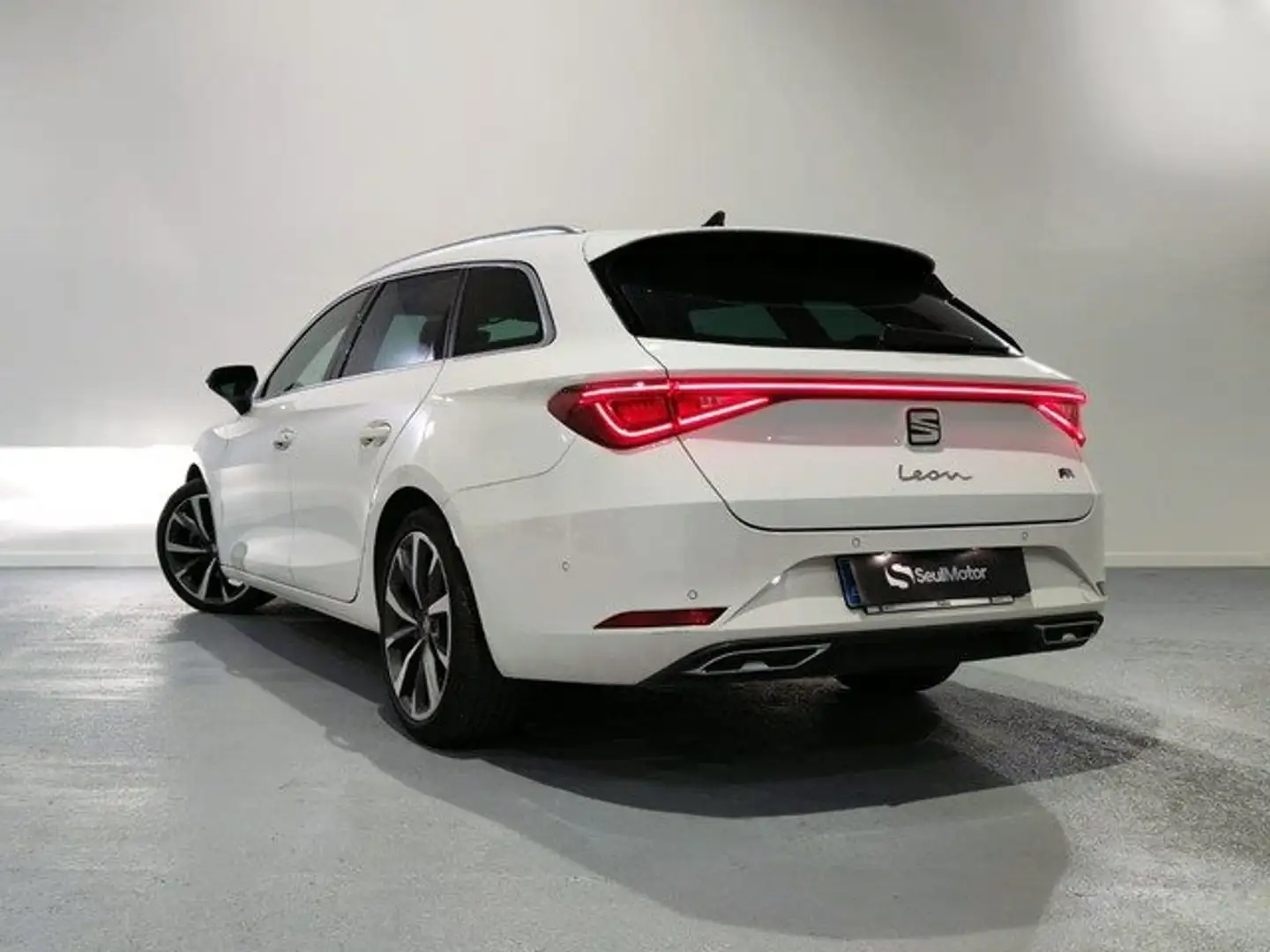 SEAT Leon ST 1.5 eTSI S&S FR DSG-7 150 Blanco - 2