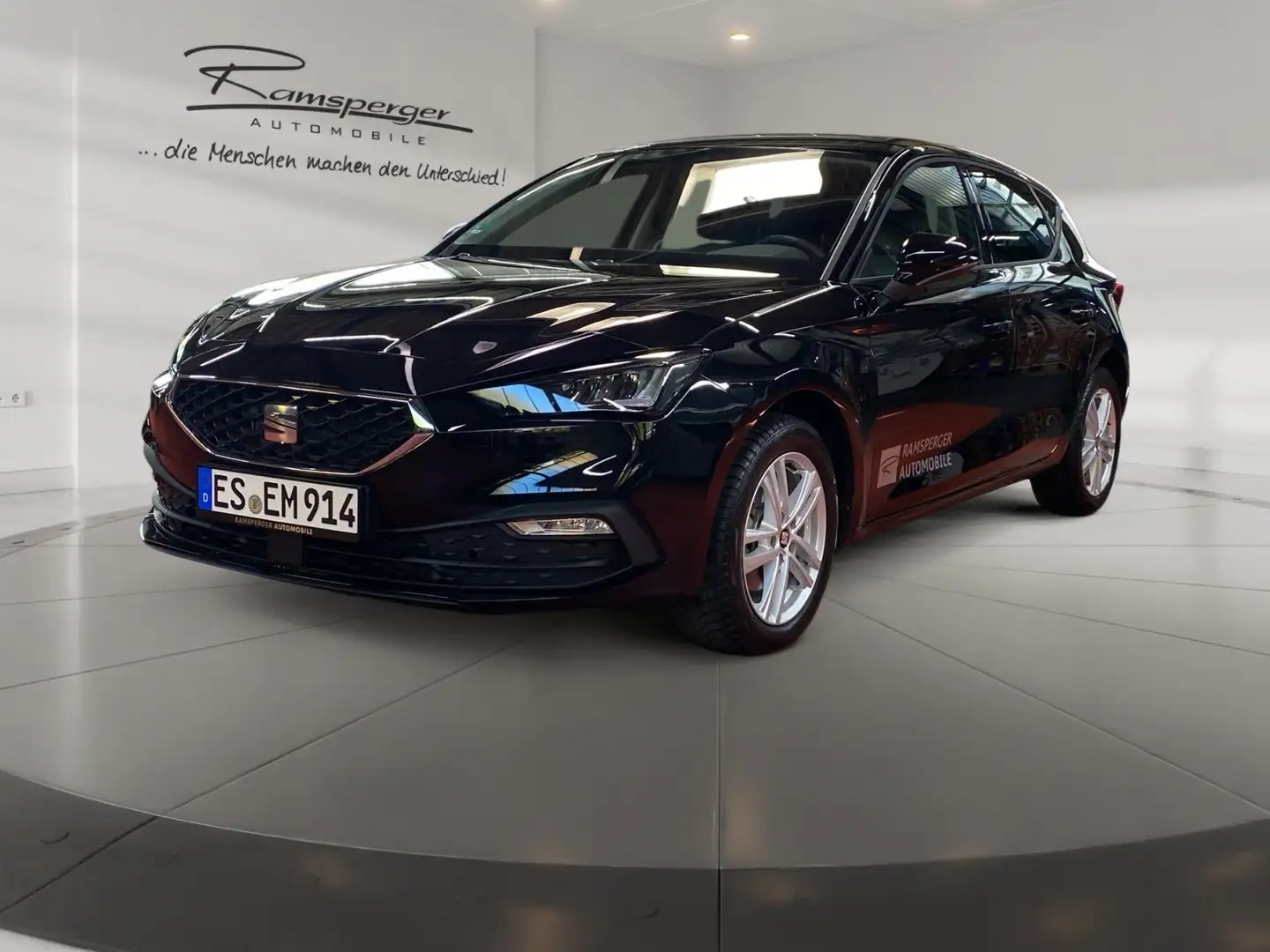 SEAT Leon 2.0 TDI DSG Style GRA LED APP SHZ PDC Schwarz - 2