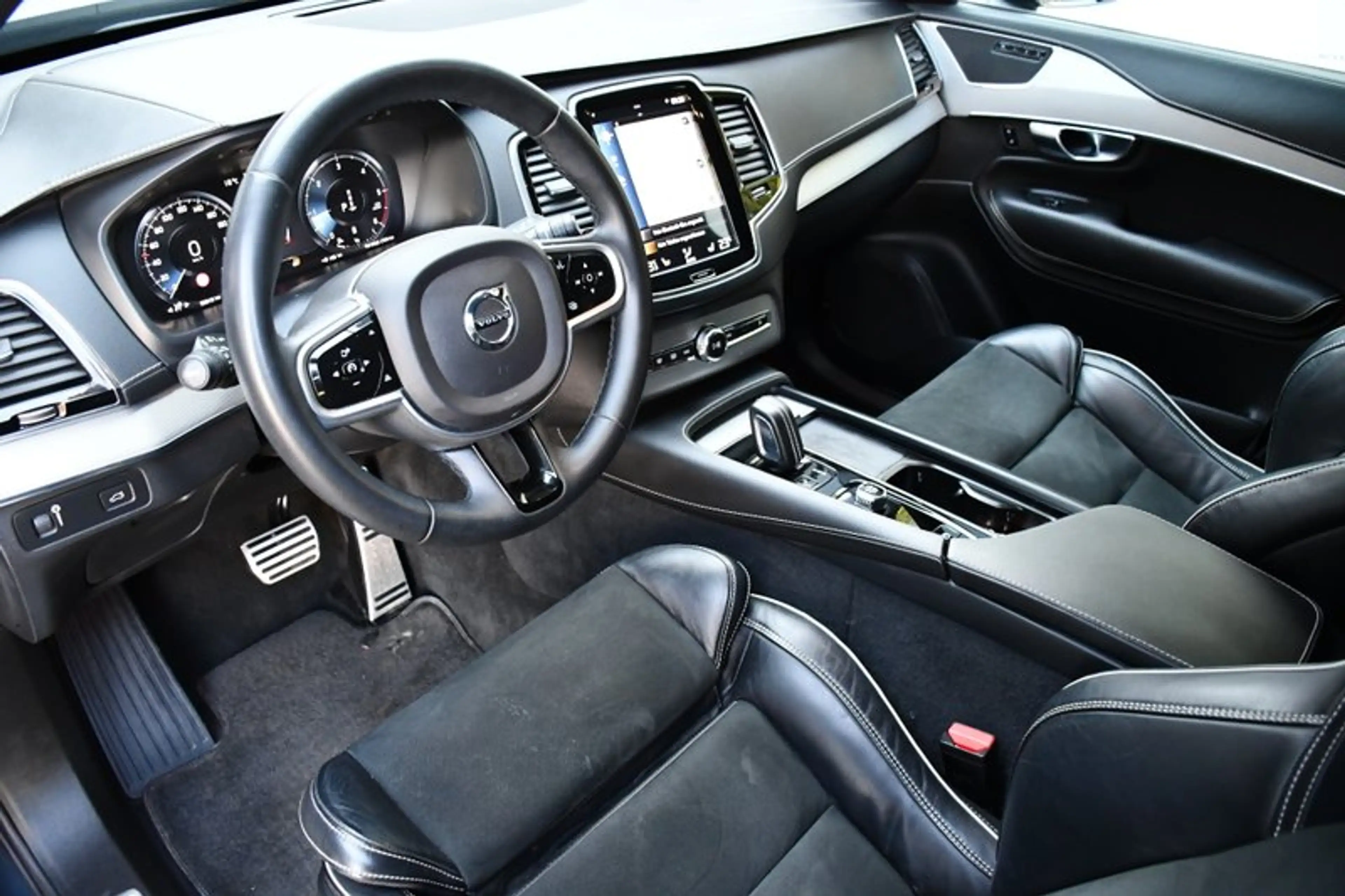 Volvo XC90 XC90 R Design AWD*7-Sitzer*Navi*ACC*AHK*Standhz. — photo 11