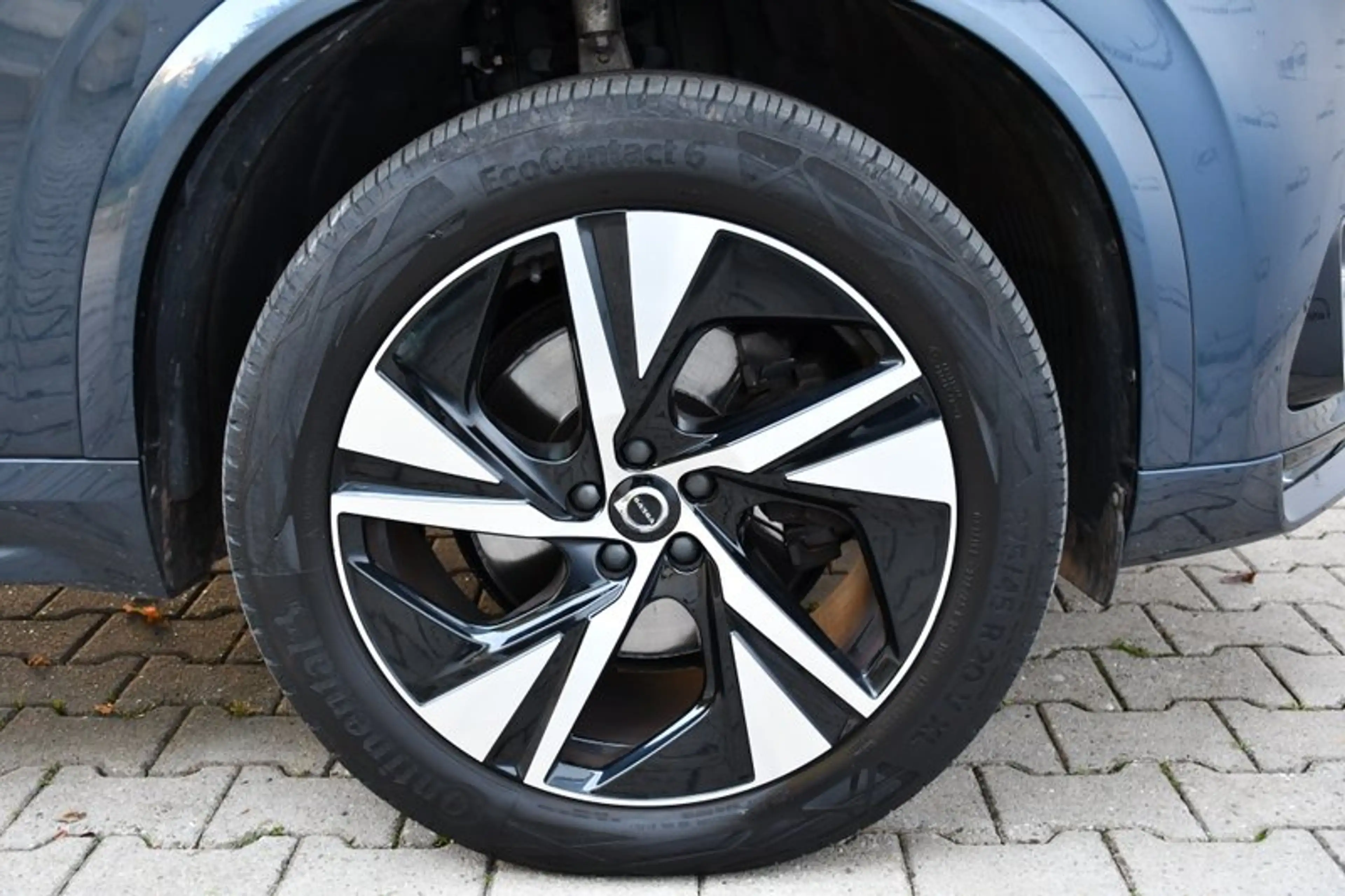 Volvo XC90 XC90 R Design AWD*7-Sitzer*Navi*ACC*AHK*Standhz. — photo 13
