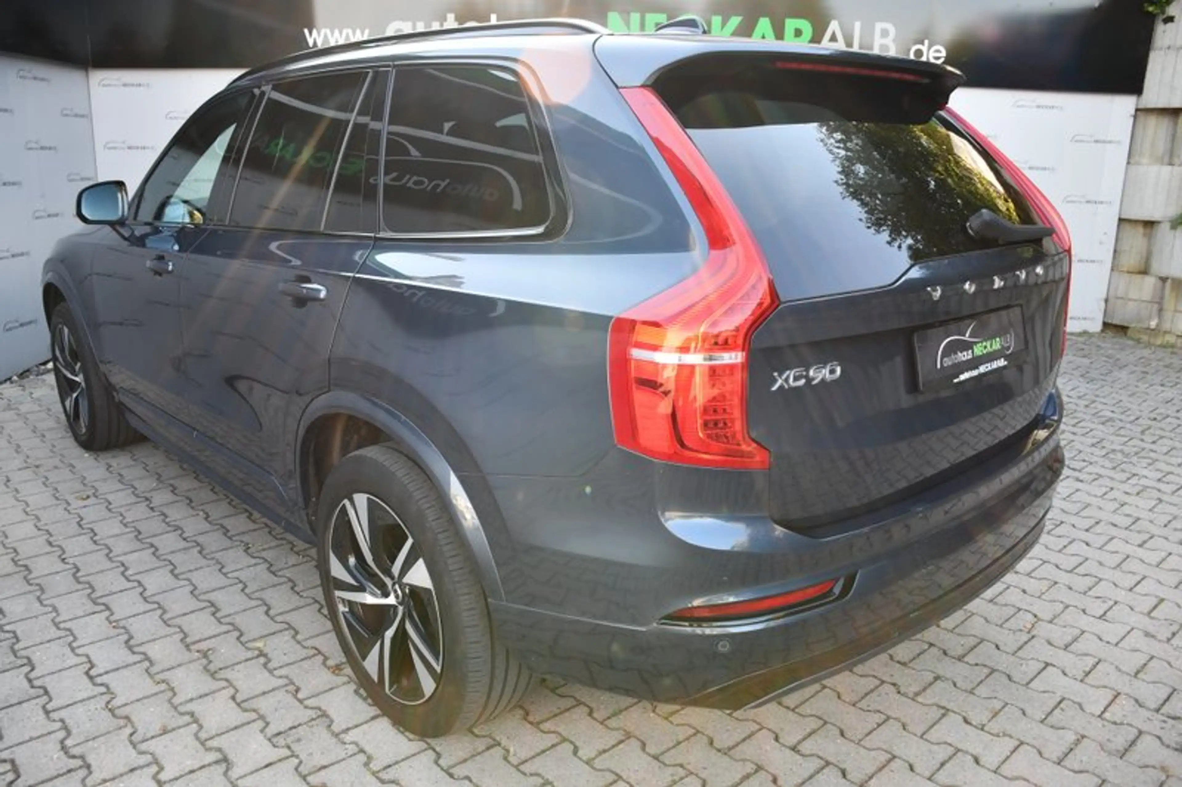 Volvo XC90 XC90 R Design AWD*7-Sitzer*Navi*ACC*AHK*Standhz. — photo 8
