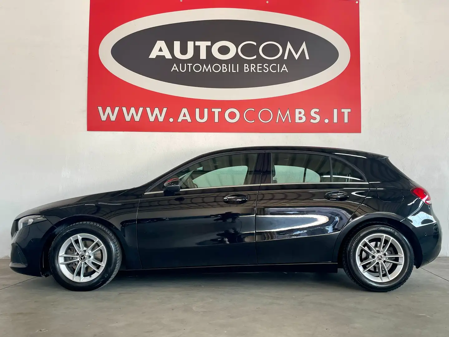 Mercedes-Benz A 180 d Business Extra auto Noir - 1
