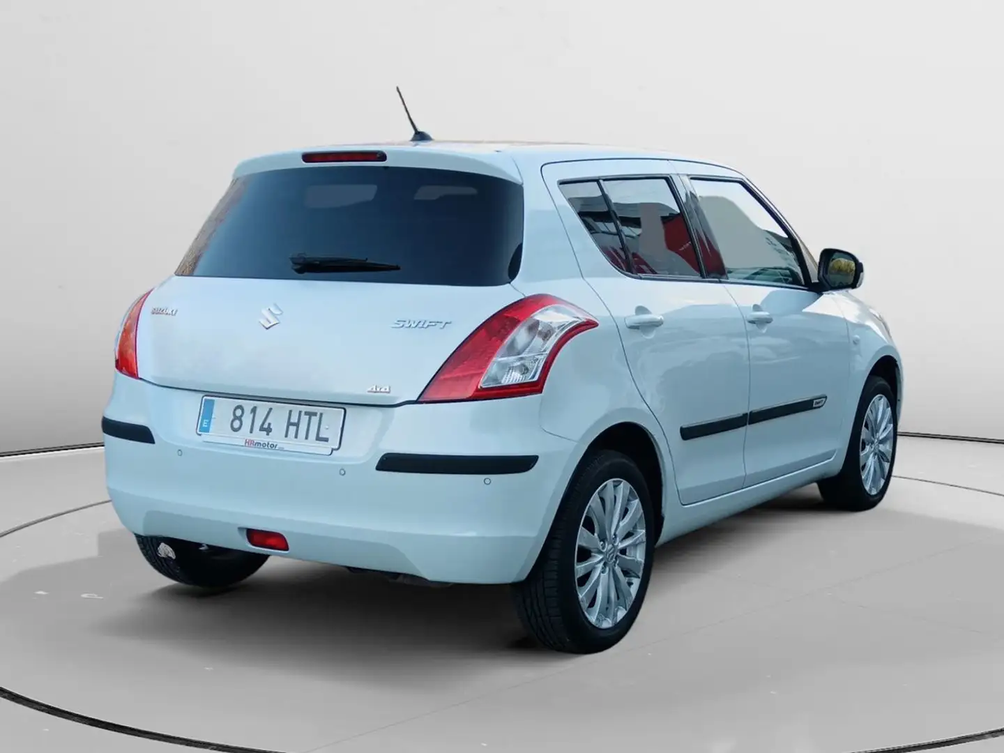 Suzuki Swift 1.2 GLX Blanco - 2