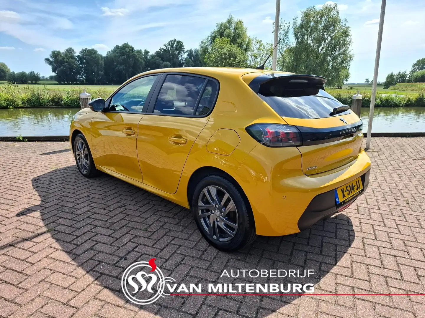 Peugeot 208 1.2 PureTech Active Clima Cruise Camera Apple /And Gelb - 2