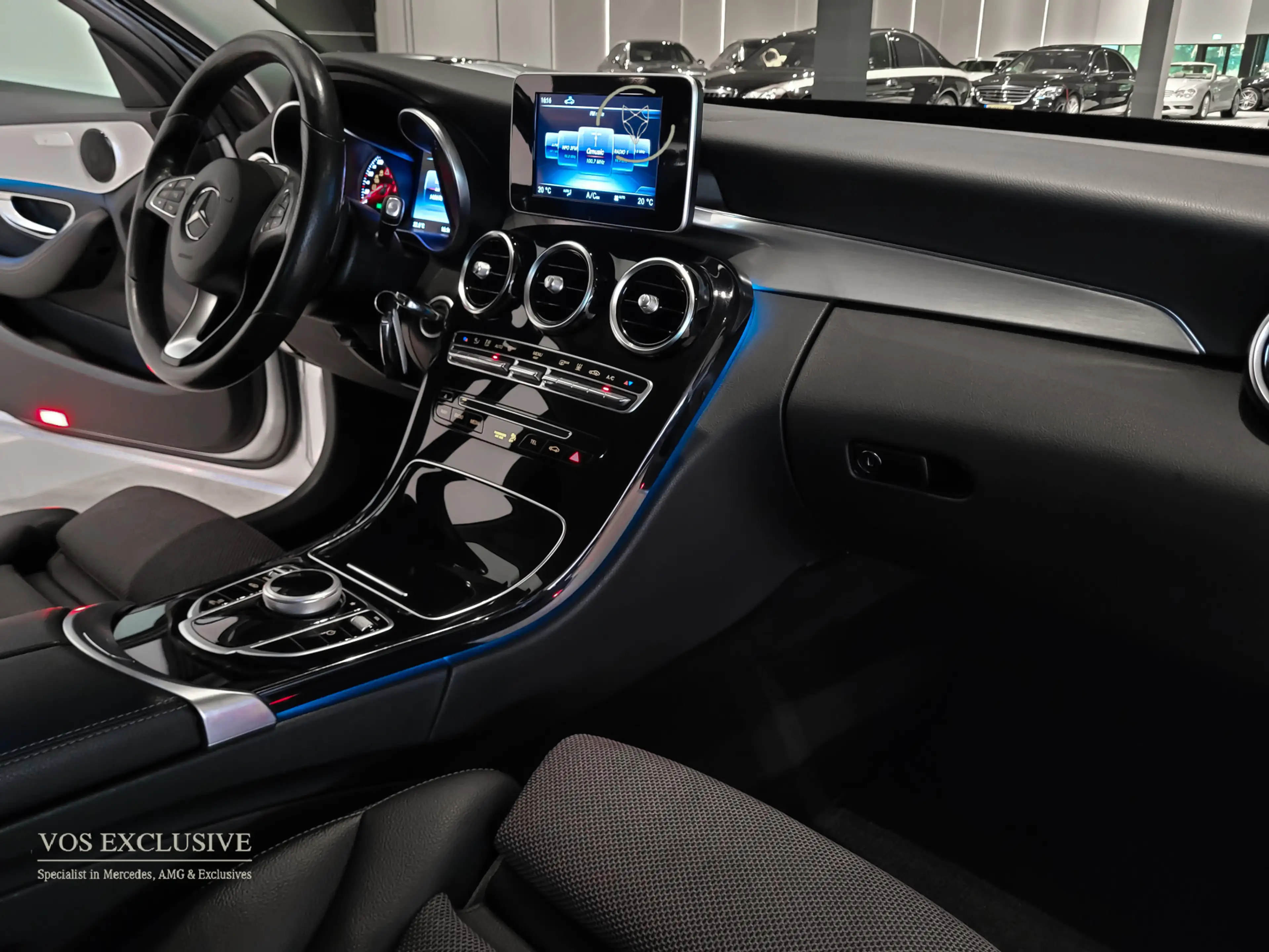 Mercedes-Benz C 350 Estate e Avantgarde Airmatic|Camera|Verw-stoelen|S — photo 26