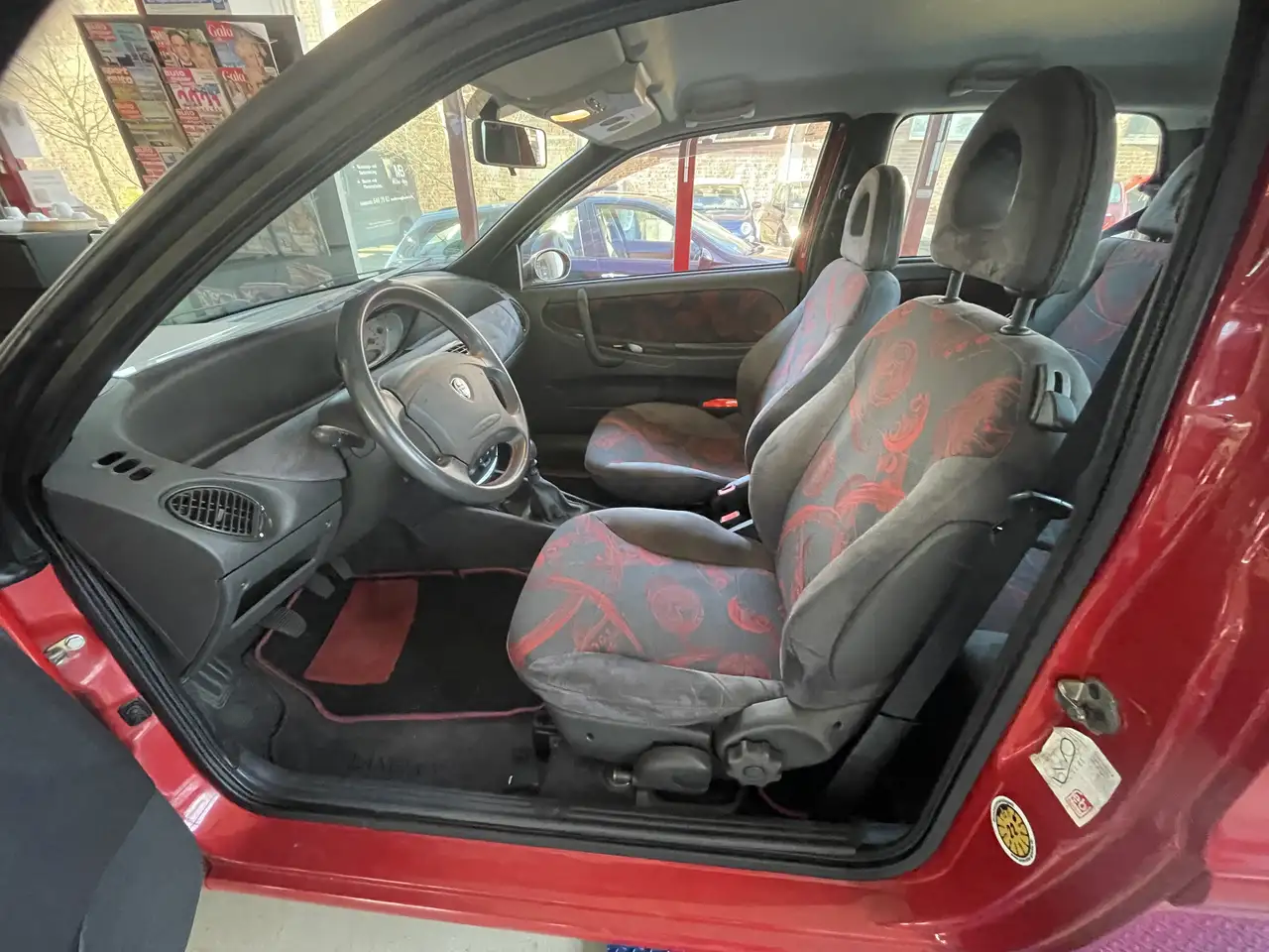Lancia Y 1.2 16 V Elefantino rosso, foto 4
