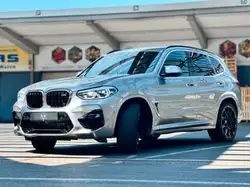 BMW X3 M – LED, Head-Up Display, Caméra, AHK, Keyless