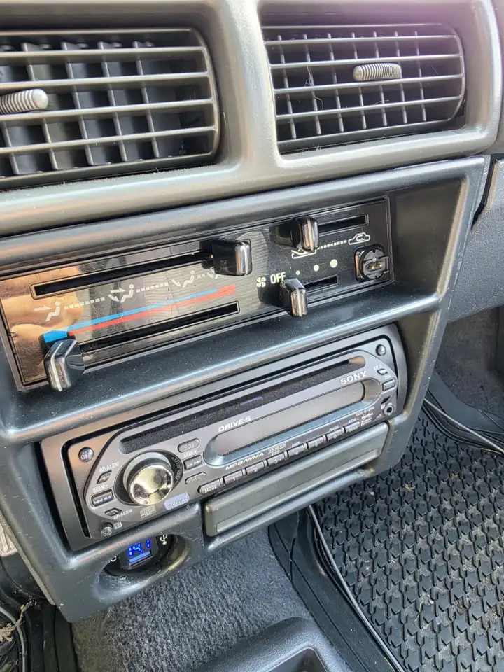 Daihatsu Charade 3p 1.0 GT ti, foto 9