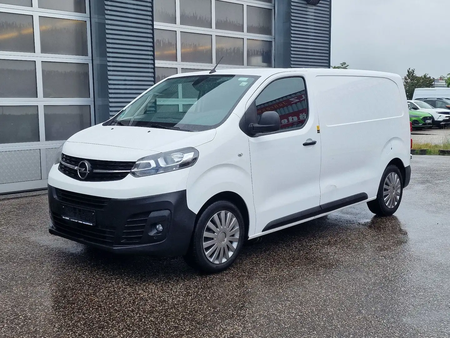Opel Vivaro 1.5 CDT Edition M Klima bijela - 1