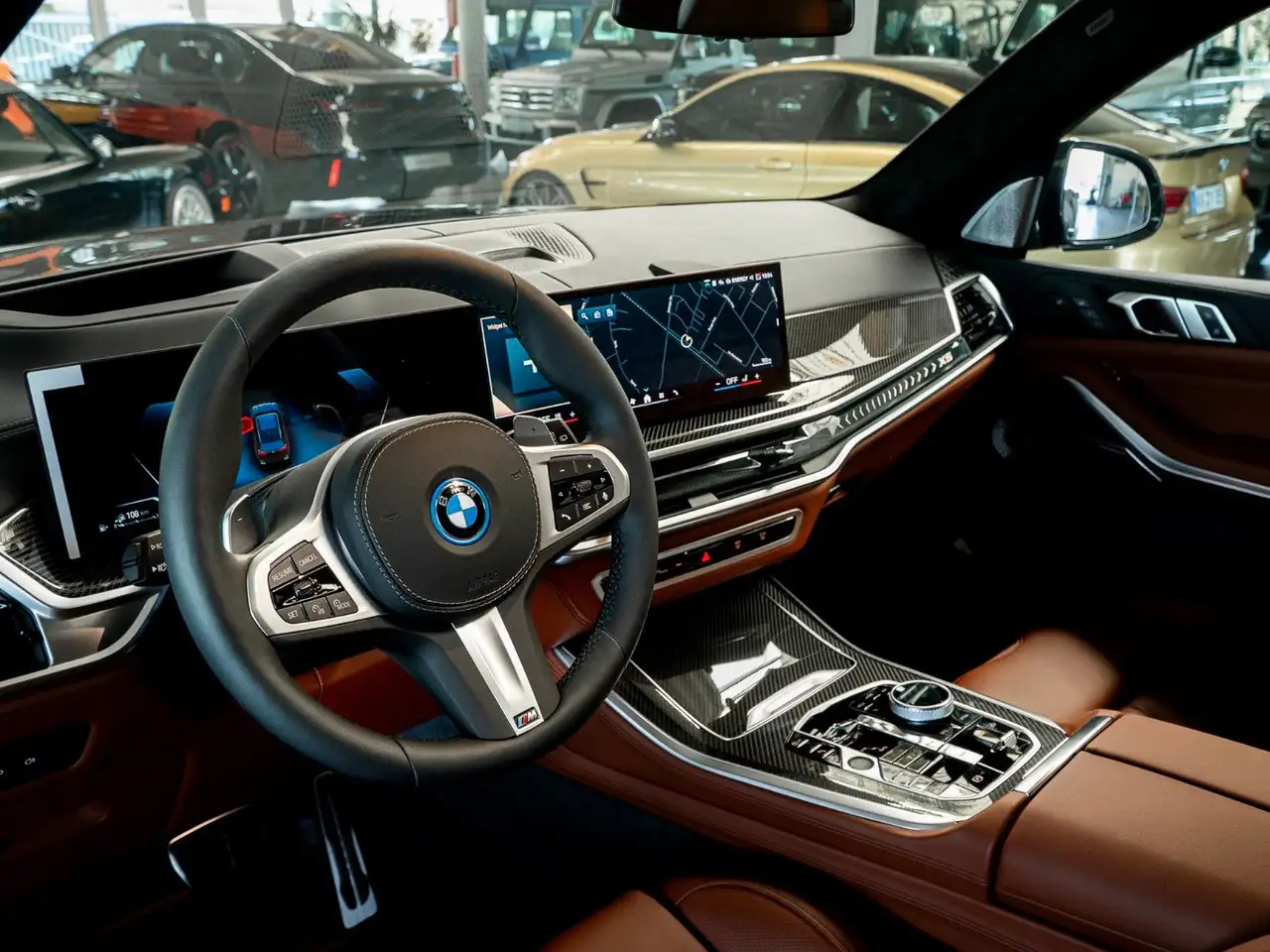 BMW X5 50e M Sport Memo B&W AHK Carbon Pano 12