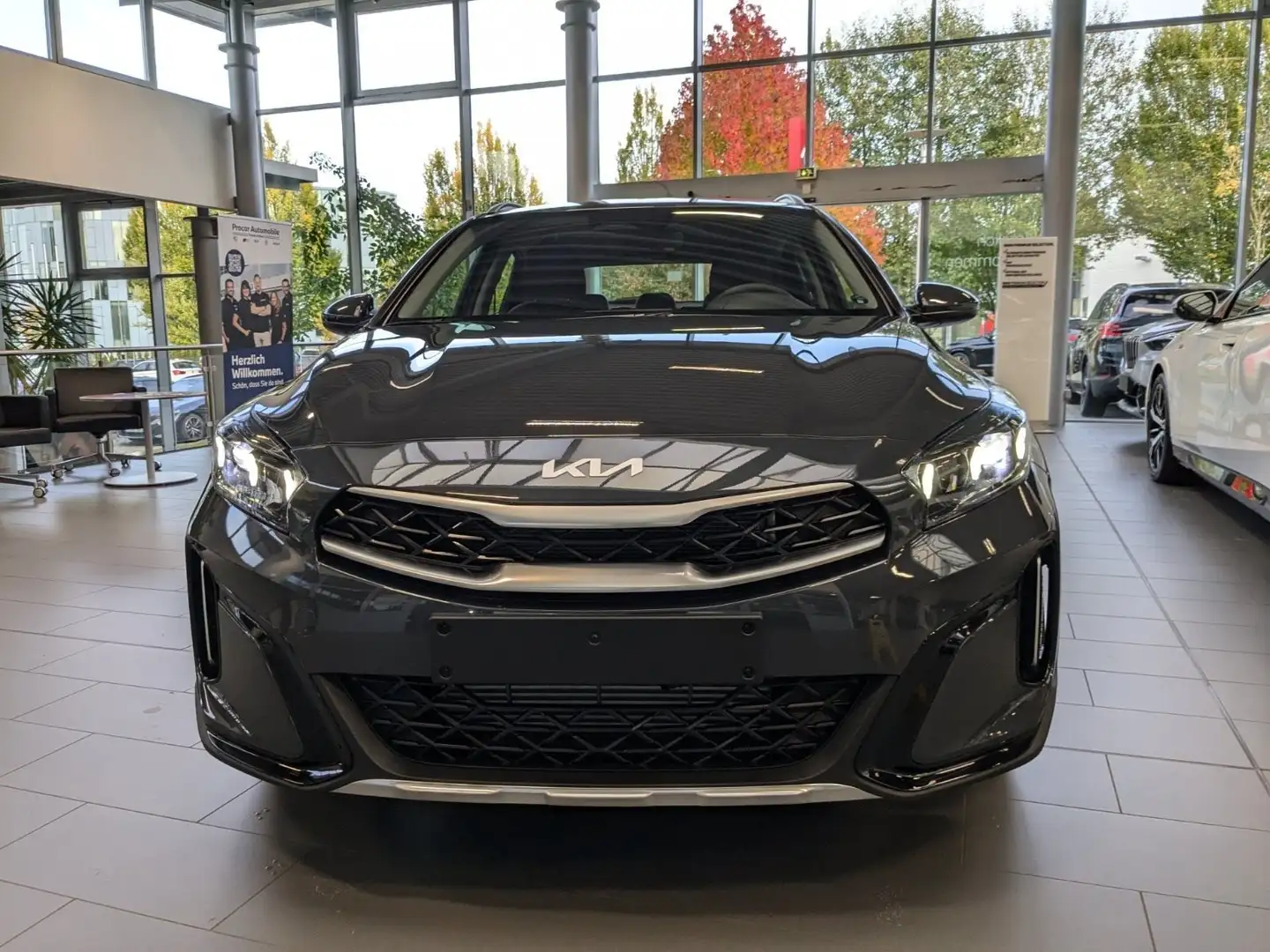 Kia XCeed 1.5 T-GDI Vision Navi, Kamera, PDC Gris - 2
