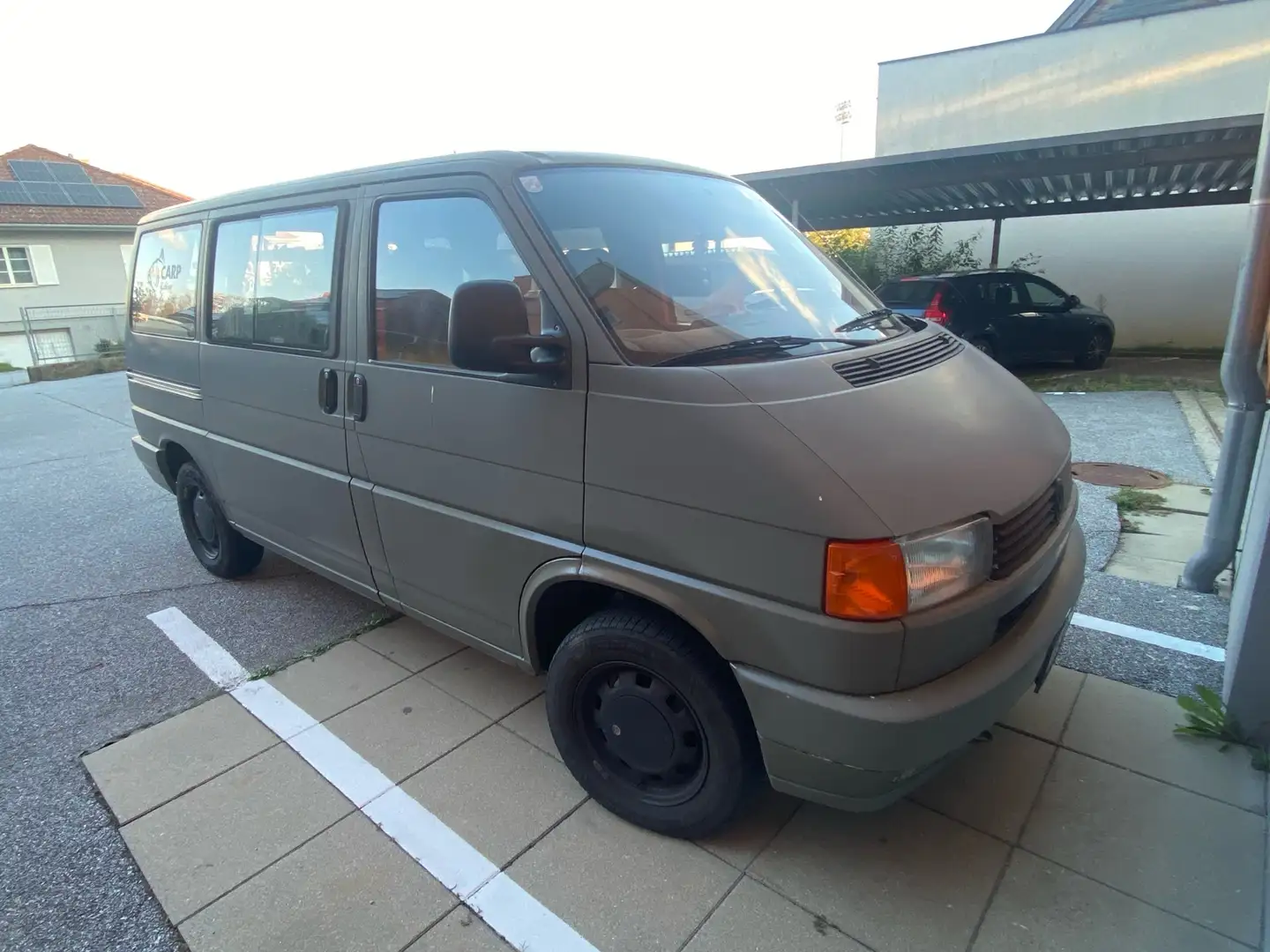Volkswagen T4 Kombi 2,5L Syncro Grün - 1