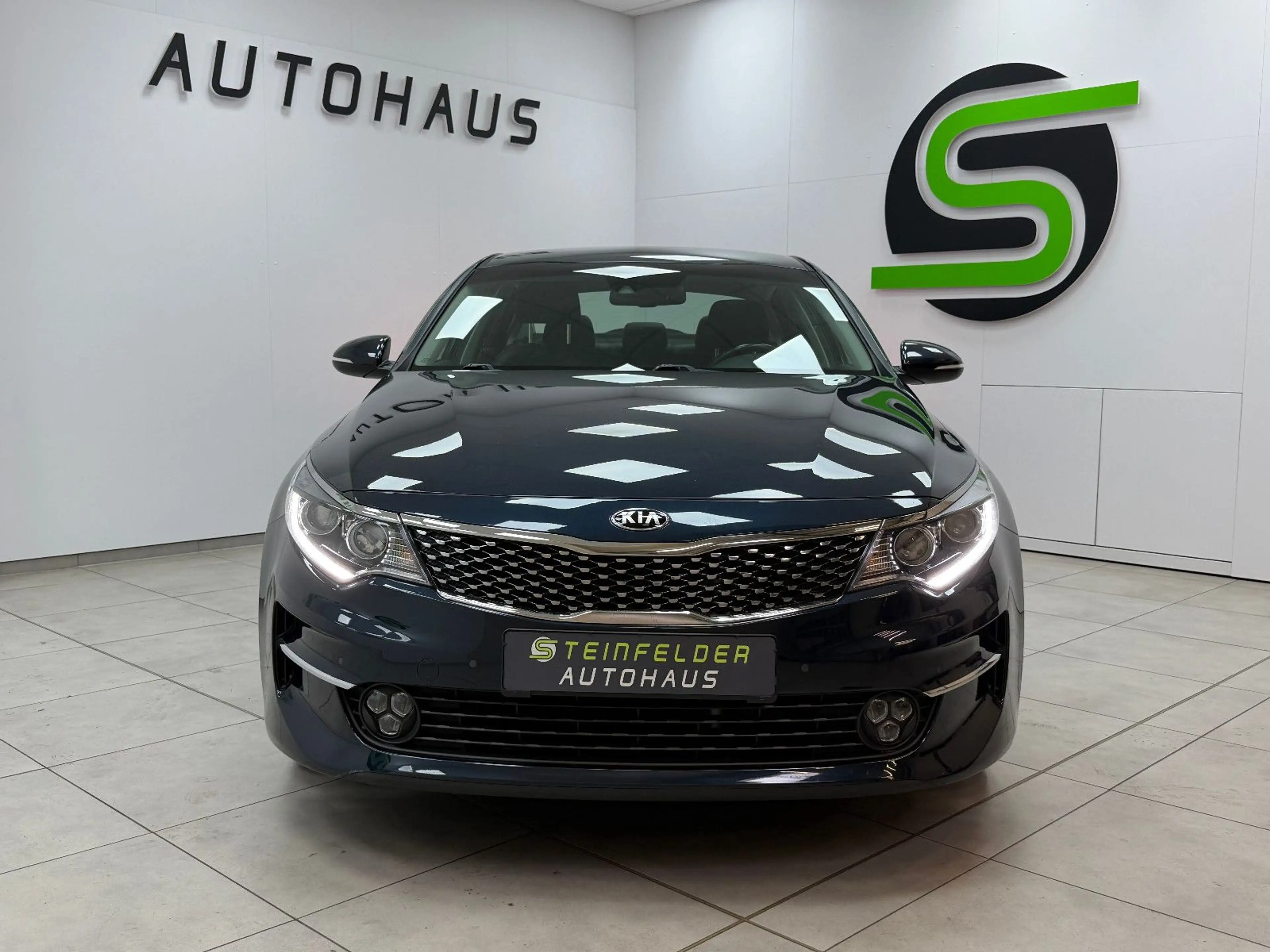 Kia Optima 1.7 Vision x / R-CAM / NAVI / AHK — photo 2
