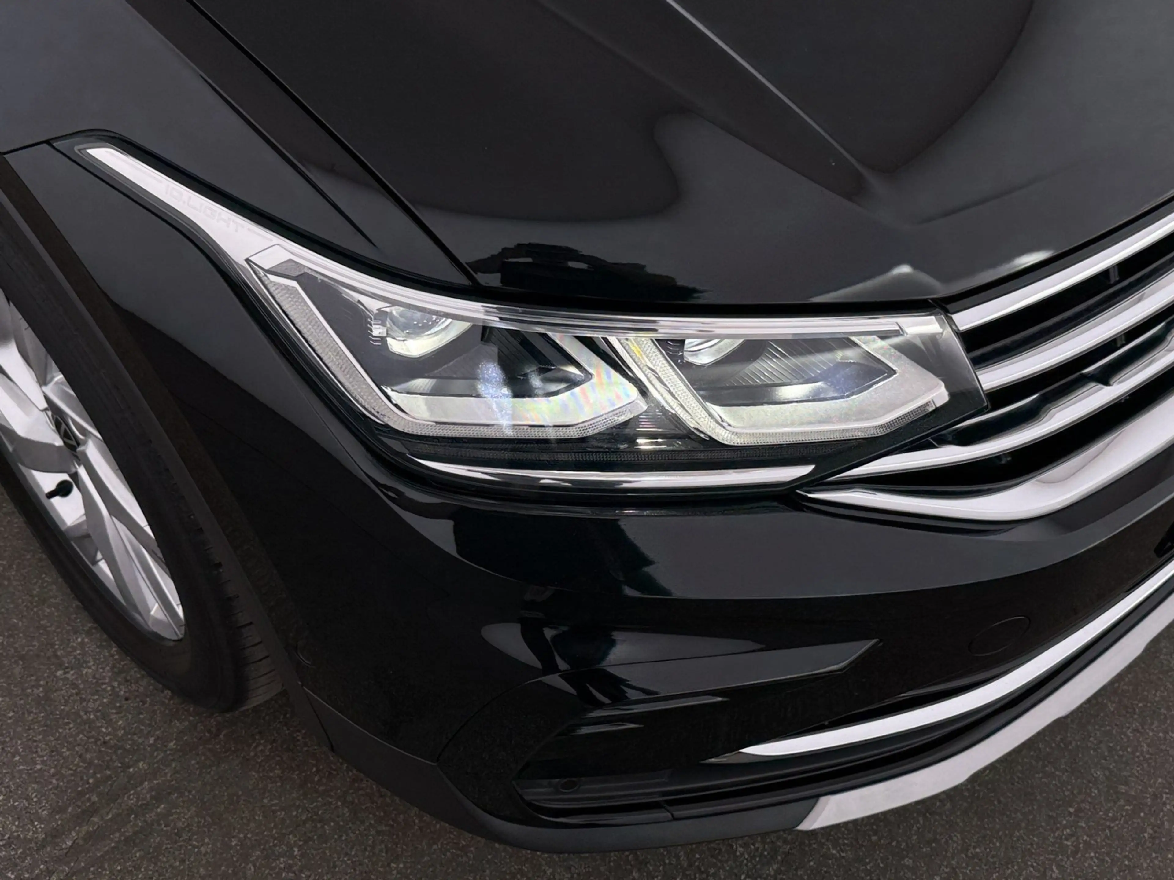 Volkswagen Tiguan 1.4 TSI PHEV Elegance Aut MATRIX SKY AHK — photo 12