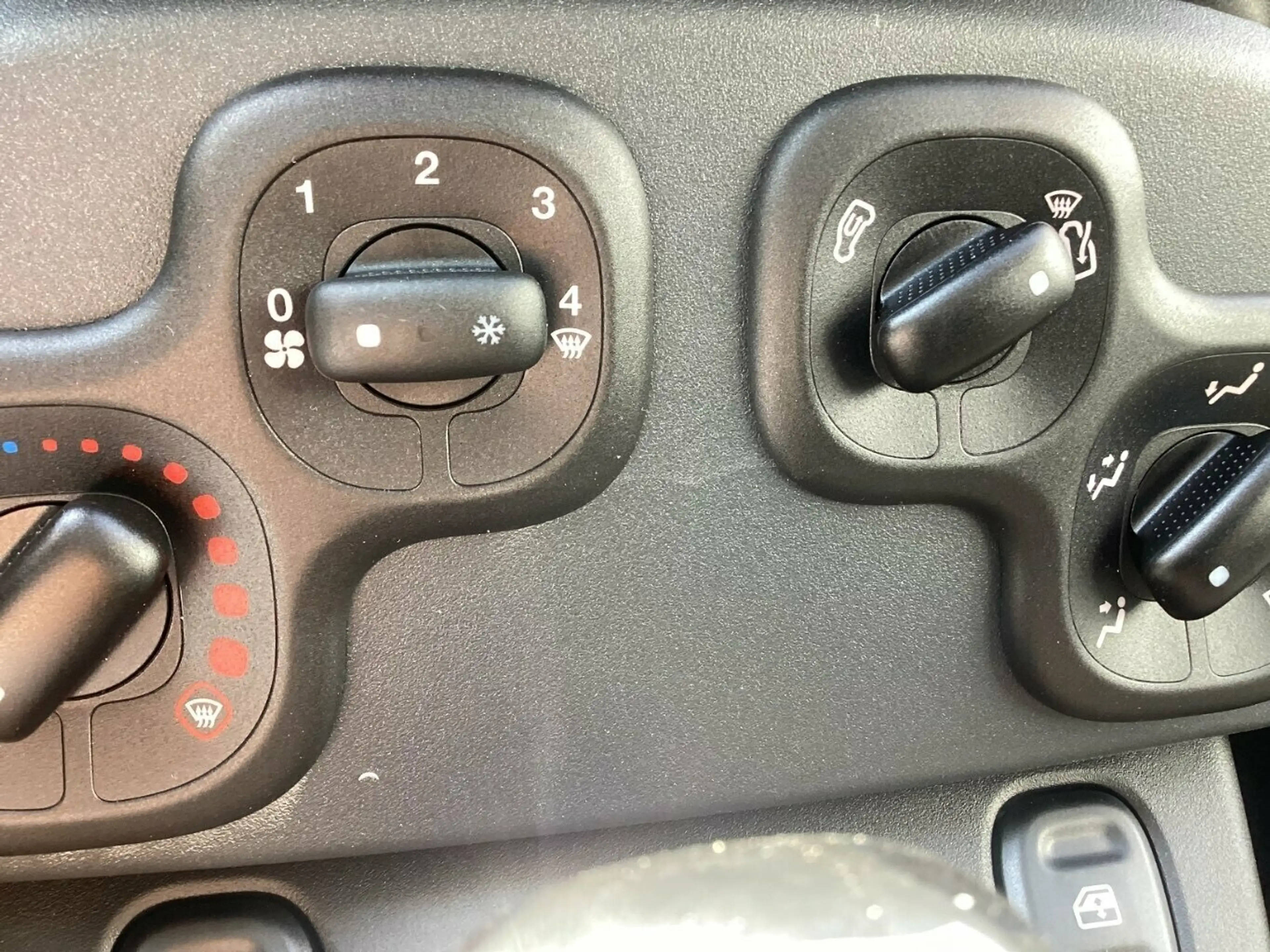 Fiat Panda Pandina Icon 1,0 Hybrid — photo 15