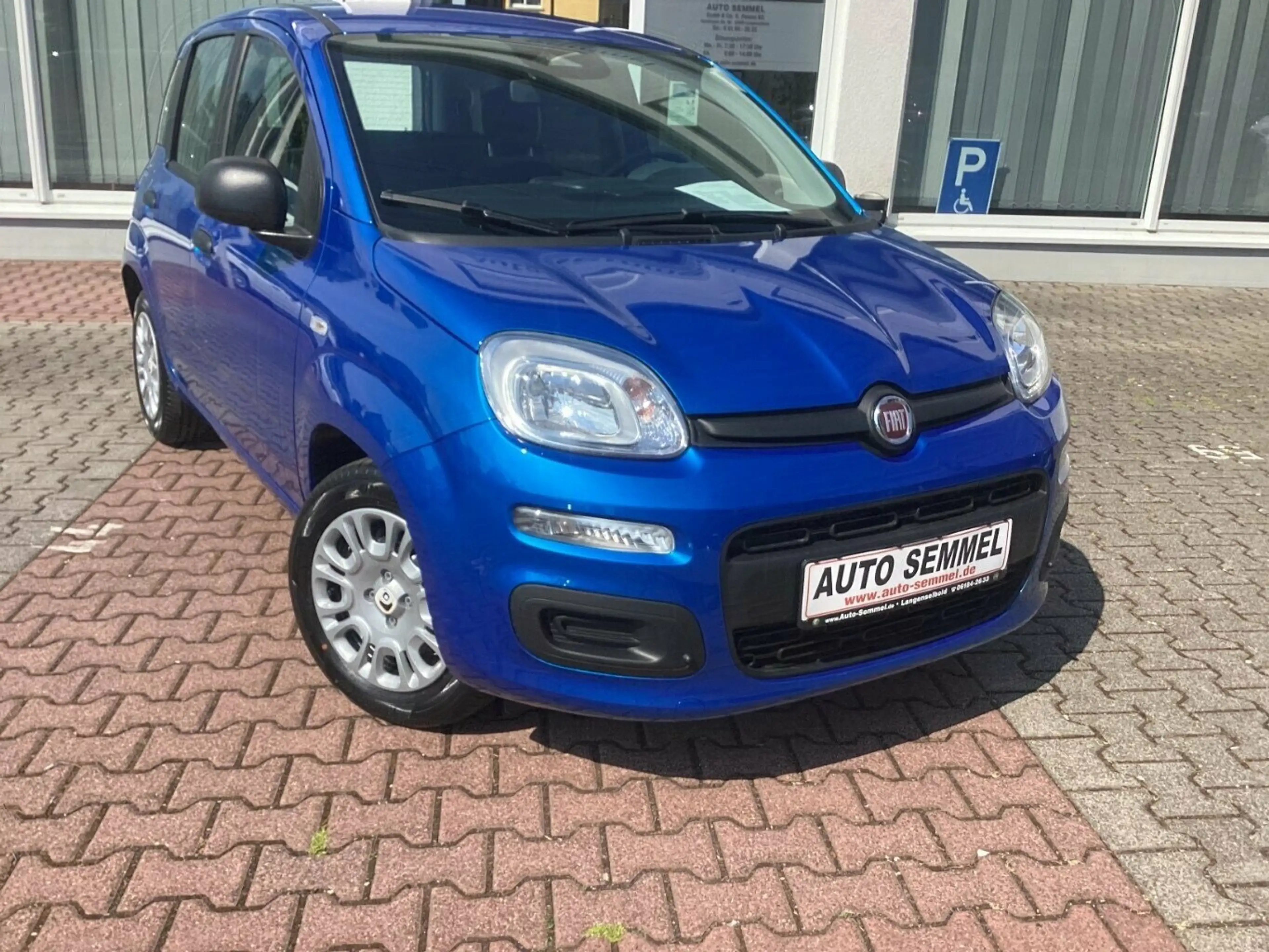Fiat Panda Pandina Icon 1,0 Hybrid — photo 2