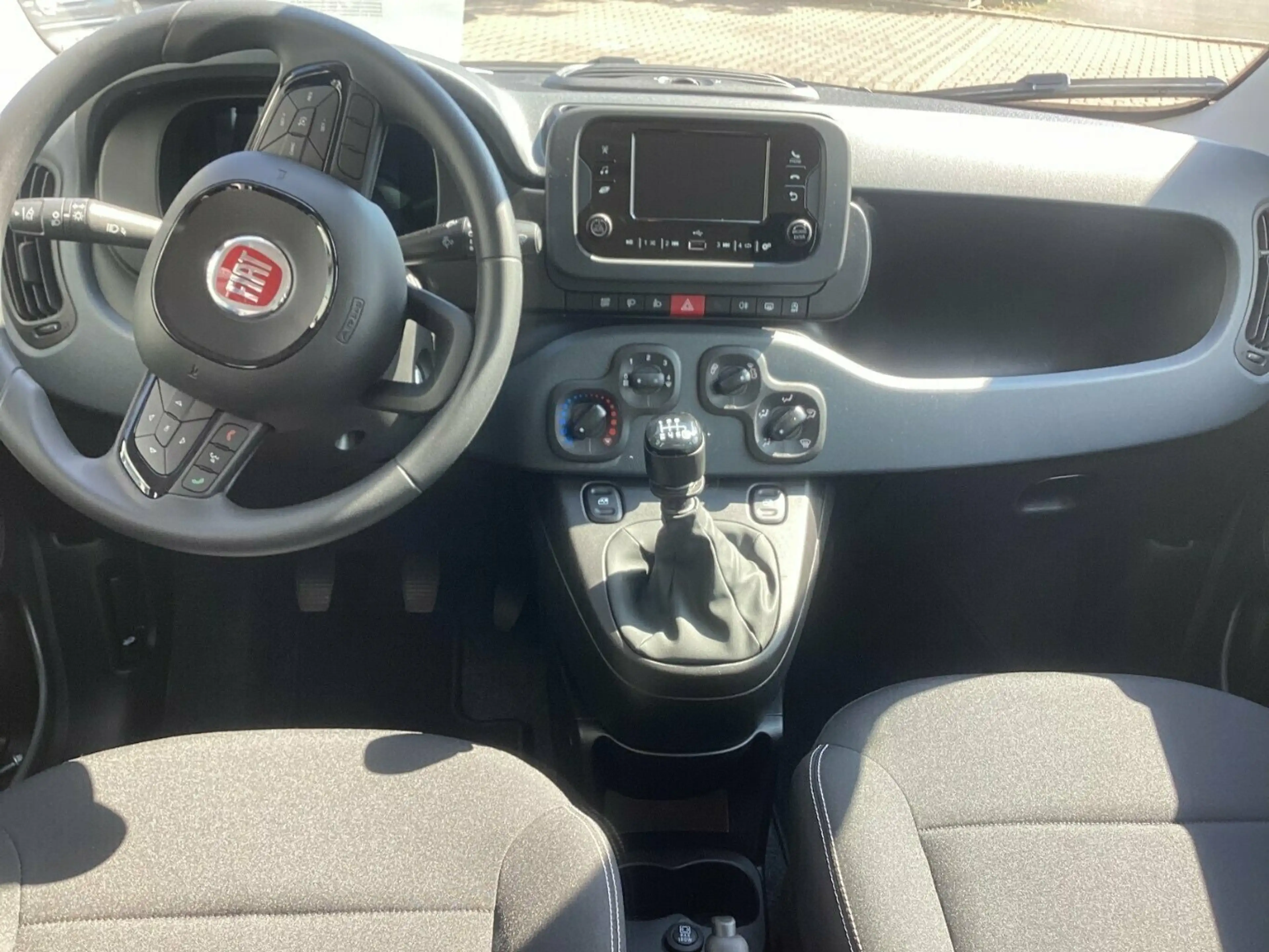 Fiat Panda Pandina Icon 1,0 Hybrid — photo 13