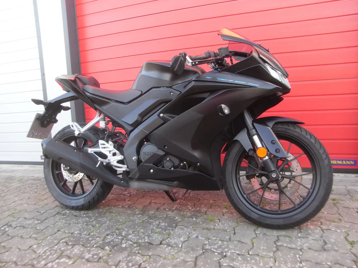 Yamaha YZF-R125 -- 1 Hand -- Neue Bereifung + Service !!! crna - 2