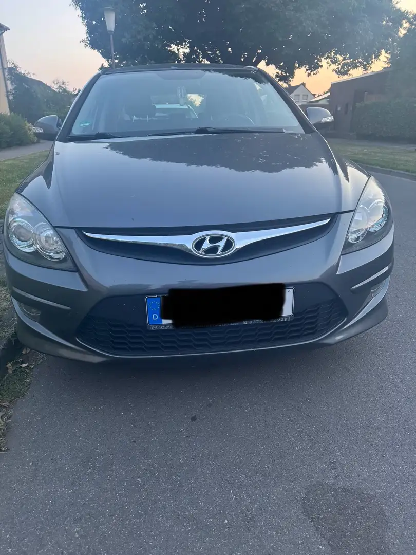 Hyundai i30 i30cw 1.6 CRDi FIFA WM Edition - 2