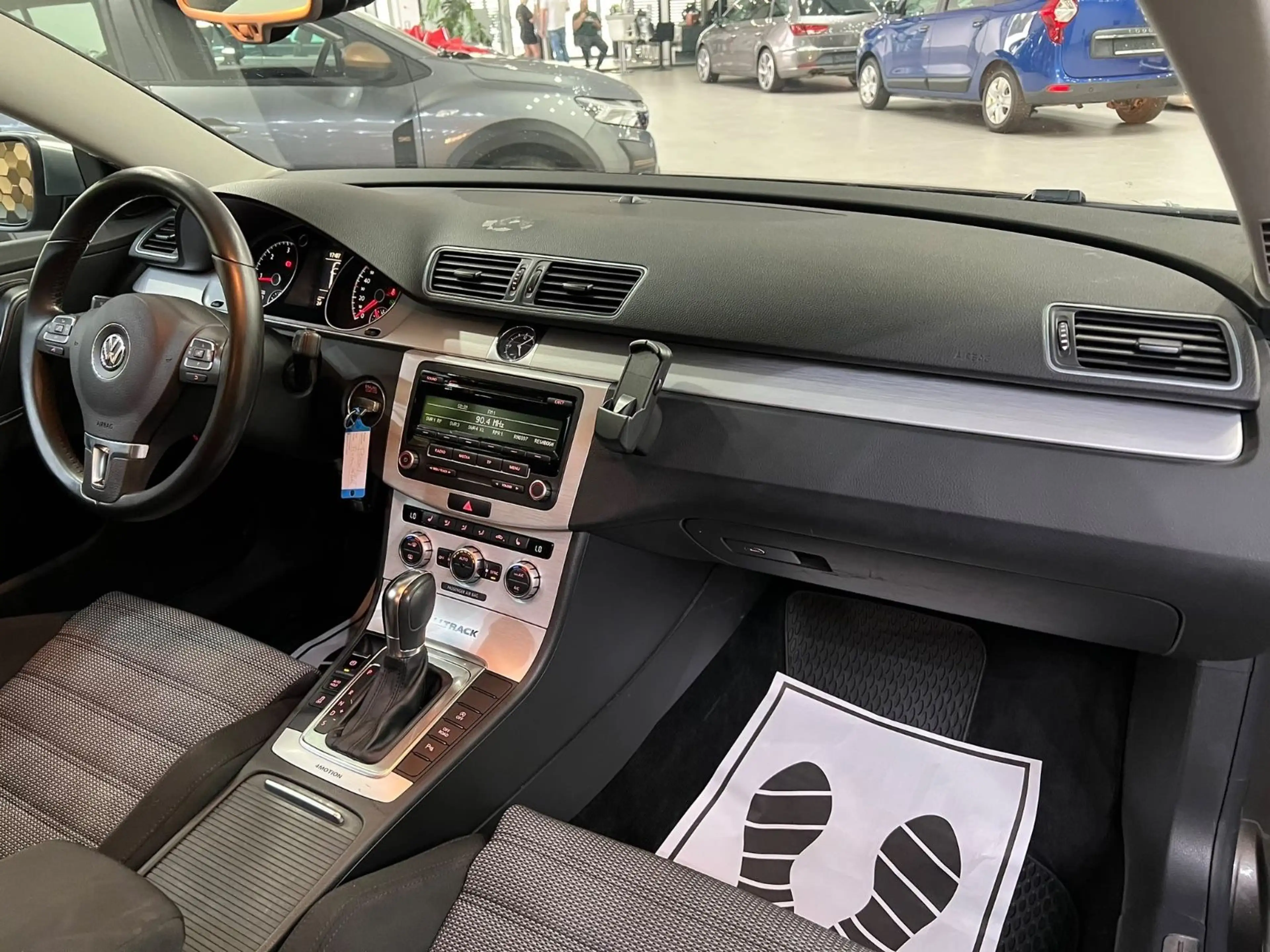 Volkswagen Passat Alltrack Variant 4Motion /DSG/AHK/ — photo 8