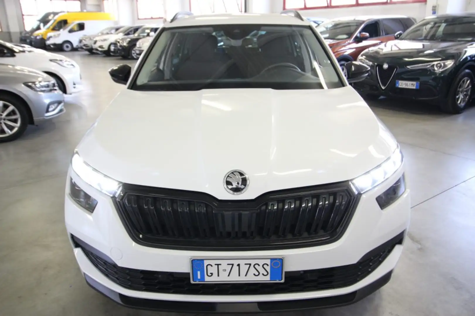 Skoda Kamiq 1.0 TSI 110 CV Style Bianco - 1