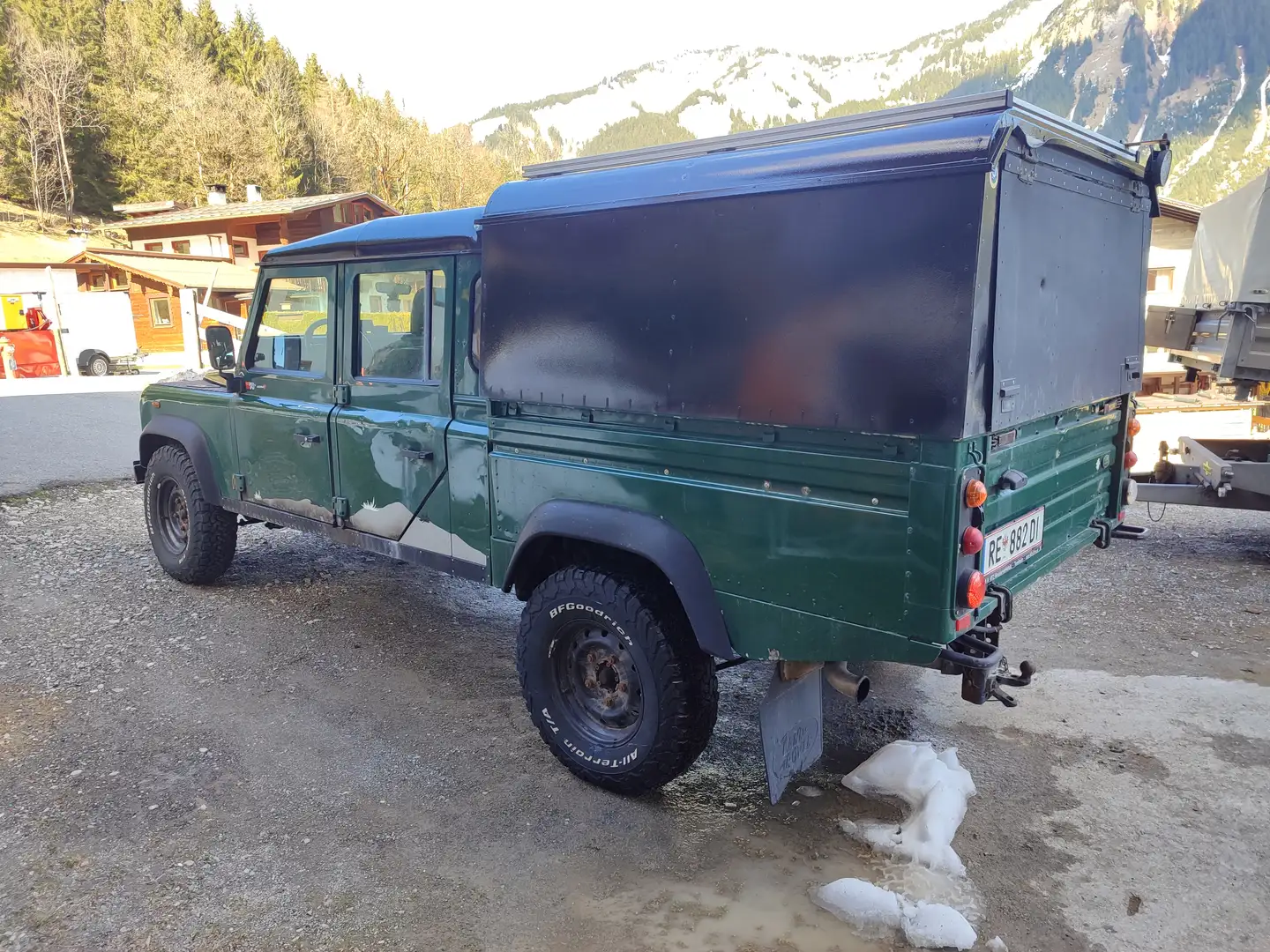 Land Rover Defender Defender 130 TD5 Grün - 2