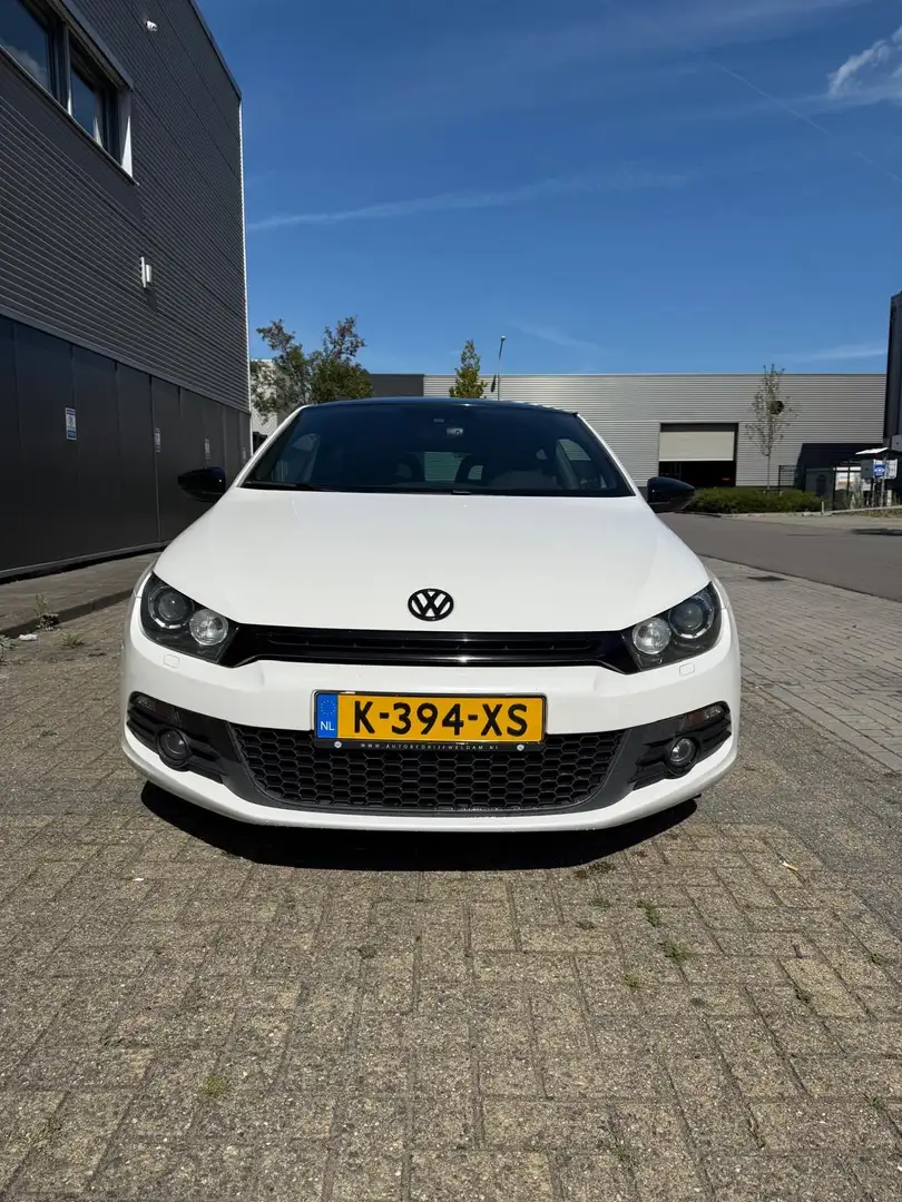 Volkswagen Scirocco 1.4 TSI Wit - 2