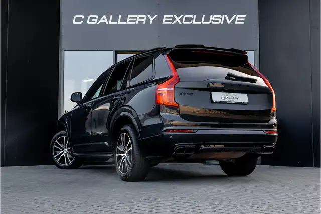 Volvo XC90 view 5