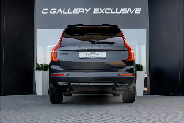 Volvo XC90 view 6