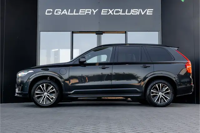 Volvo XC90 view 4