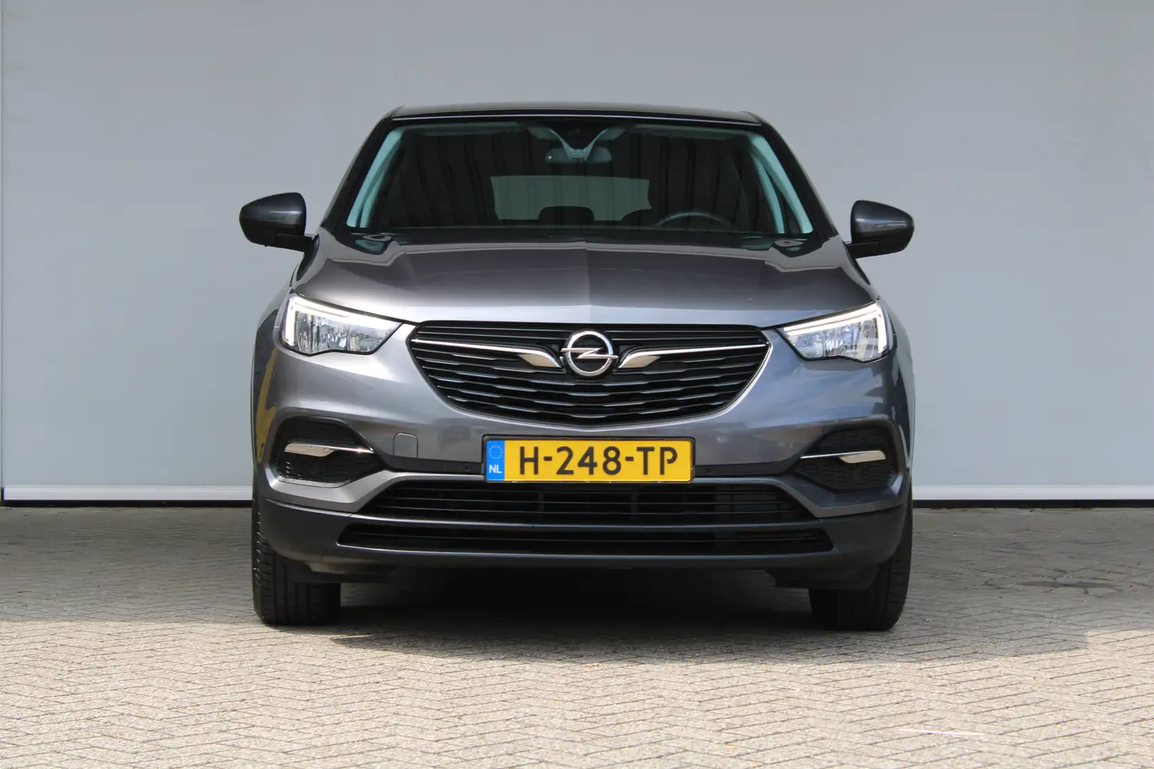 Opel Grandland X 1.2 Turbo 120 Jaar Edition | Apple Carplay/Android Grijs - 2