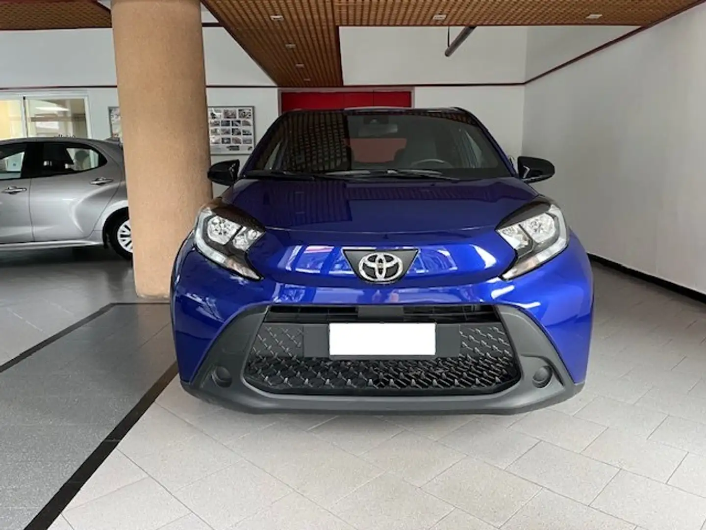 Toyota Aygo X X 1.0 Active 72cv Azul - 2